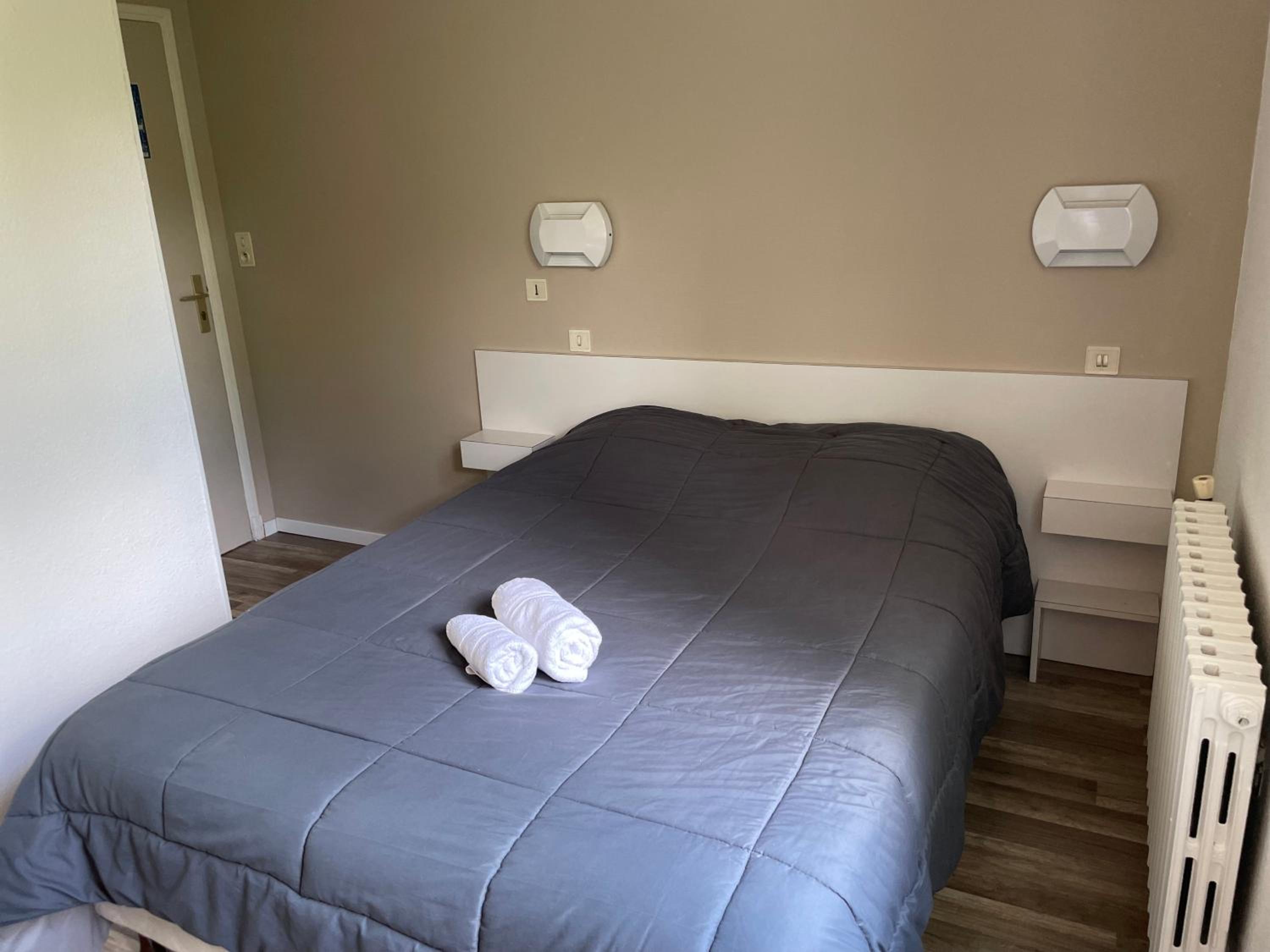 Standard Double Room - Photo 4