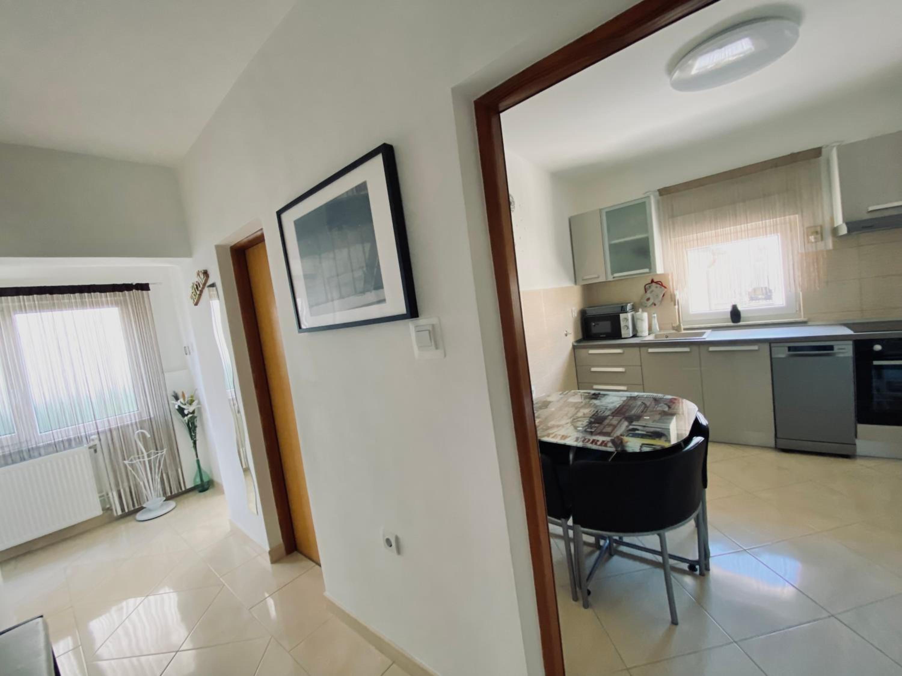 Apartment - Photo 28