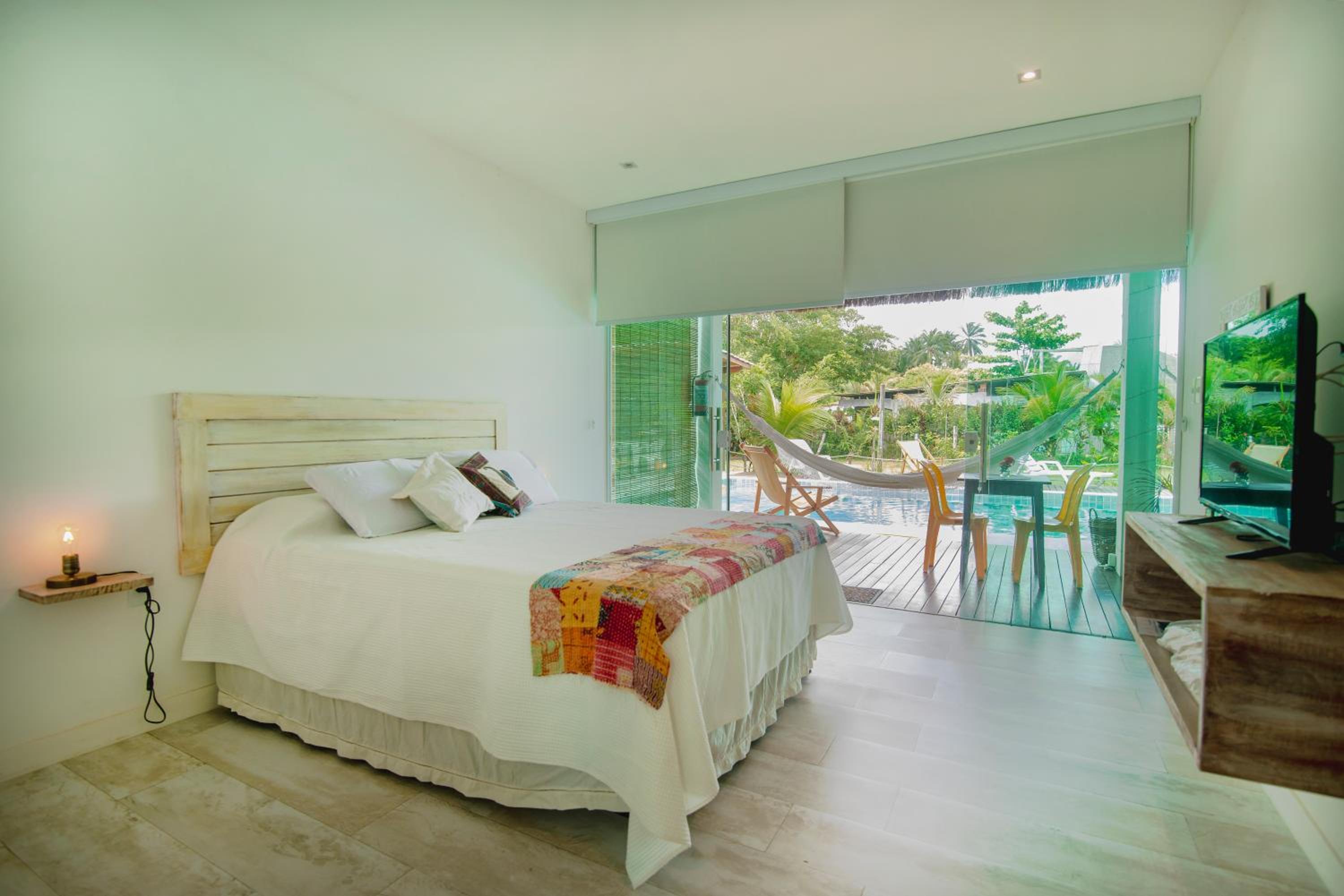 King Room with Pool View photo 2