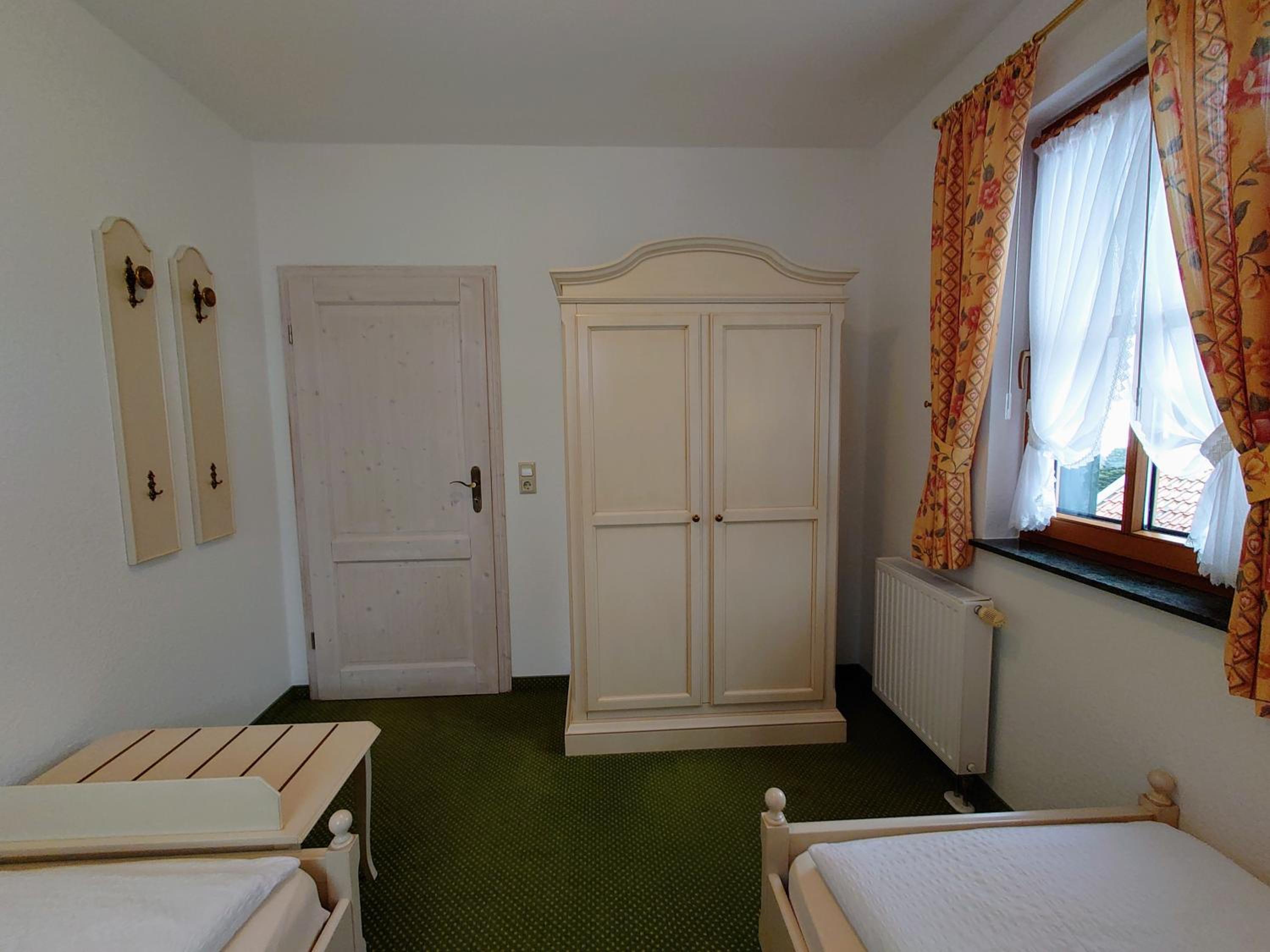 One-Bedroom Apartment with Balcony photo 3