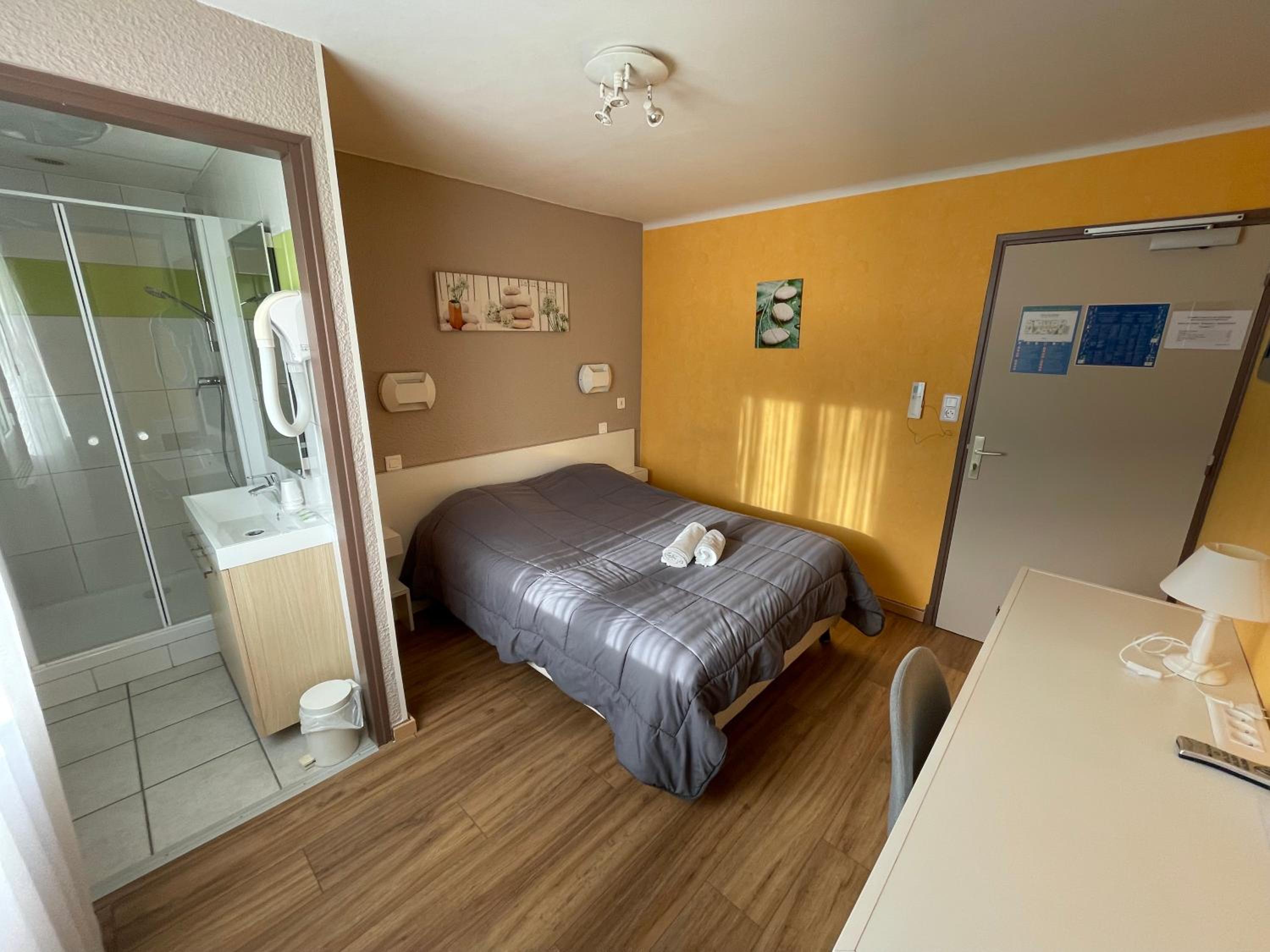 Superior Double Room with Air Conditioning - Photo 1