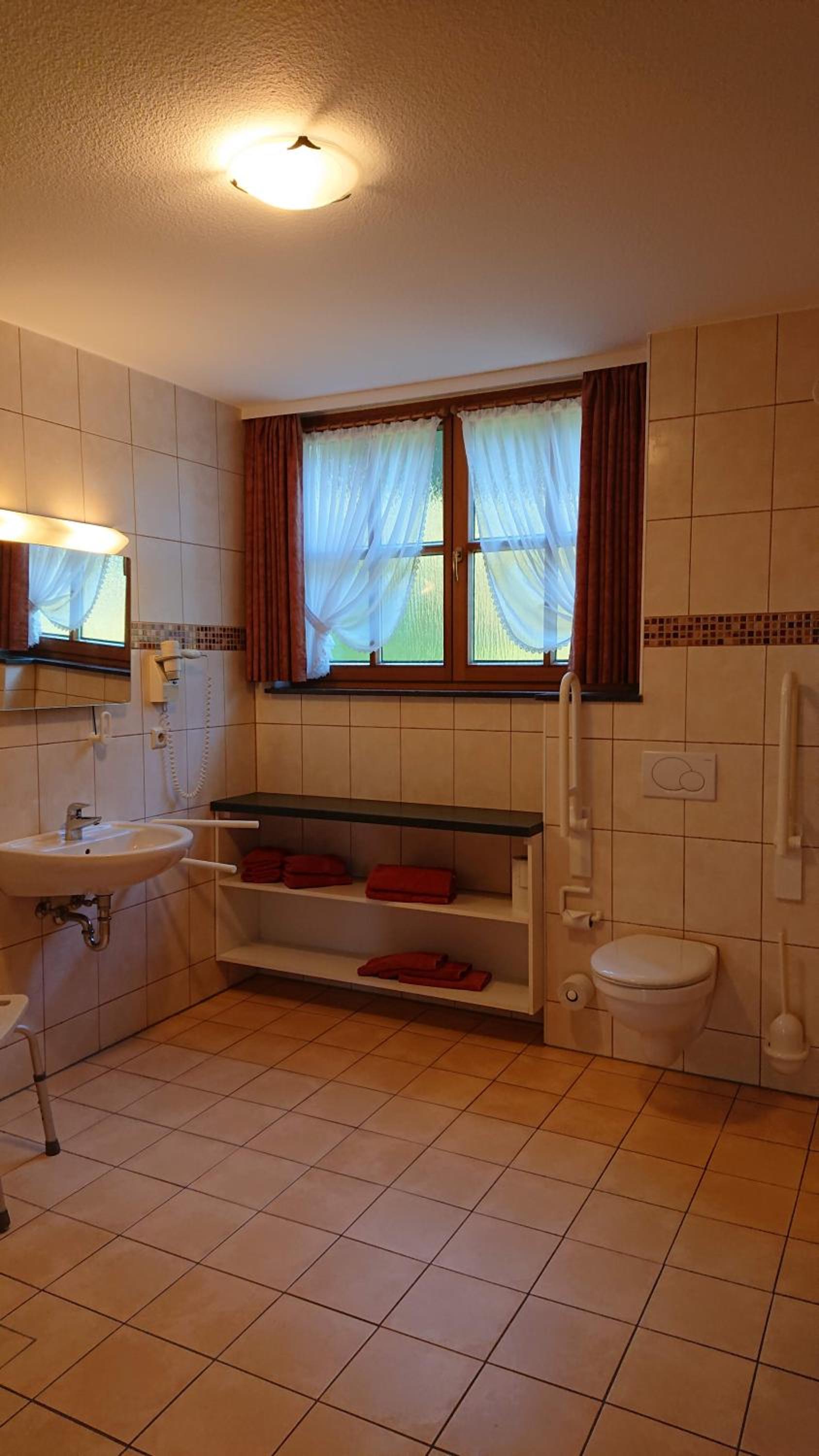 Holiday Apartment - Disabled Access photo 2