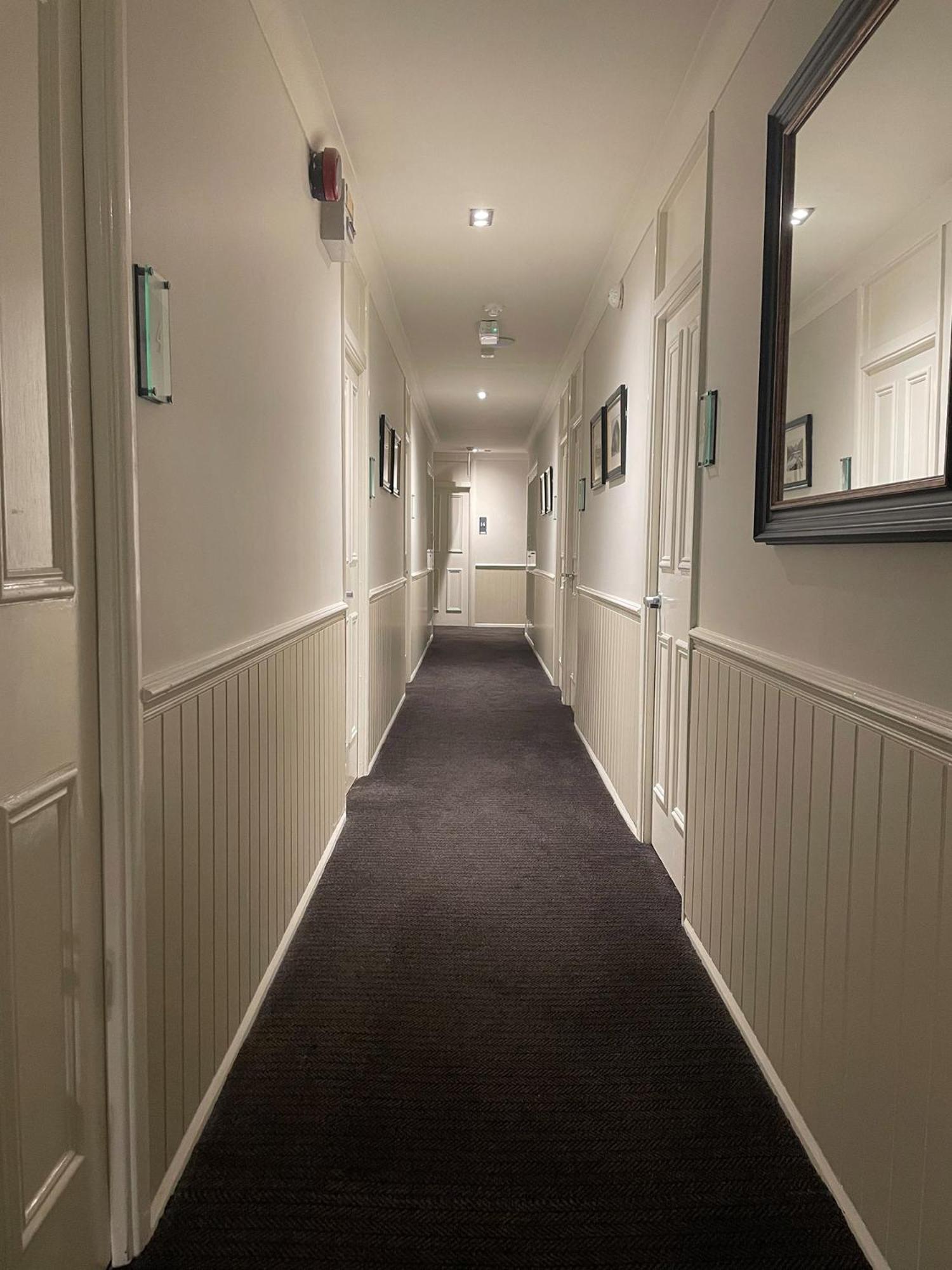 Double Room - Photo 2