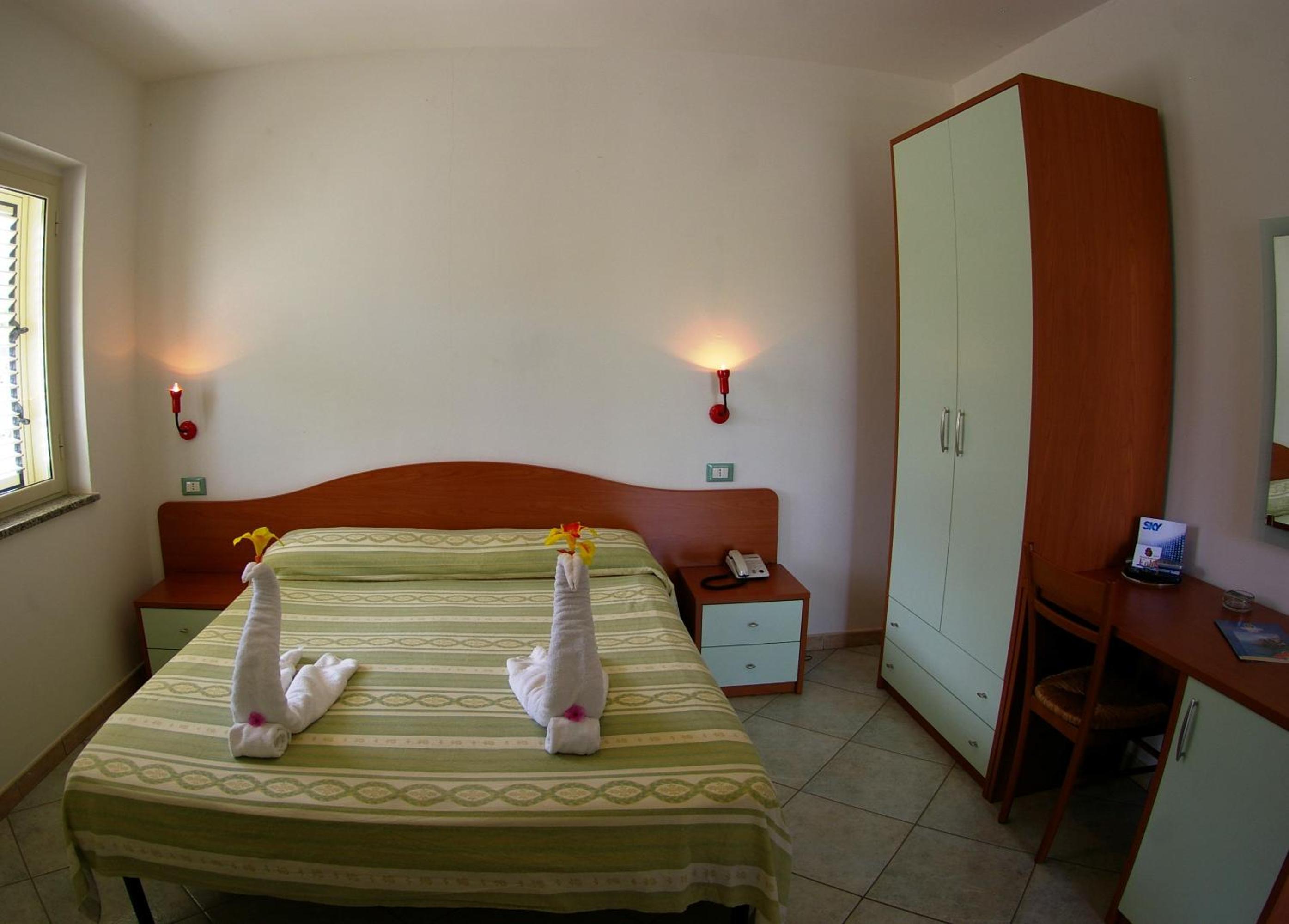 One-Bedroom Apartment - Photo 10