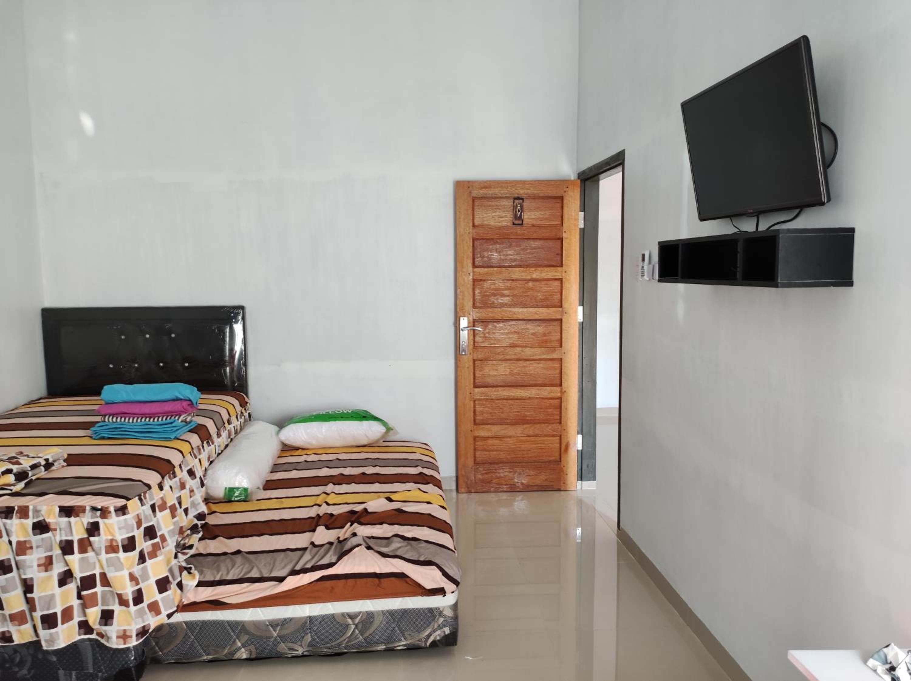One-Bedroom House photo 1