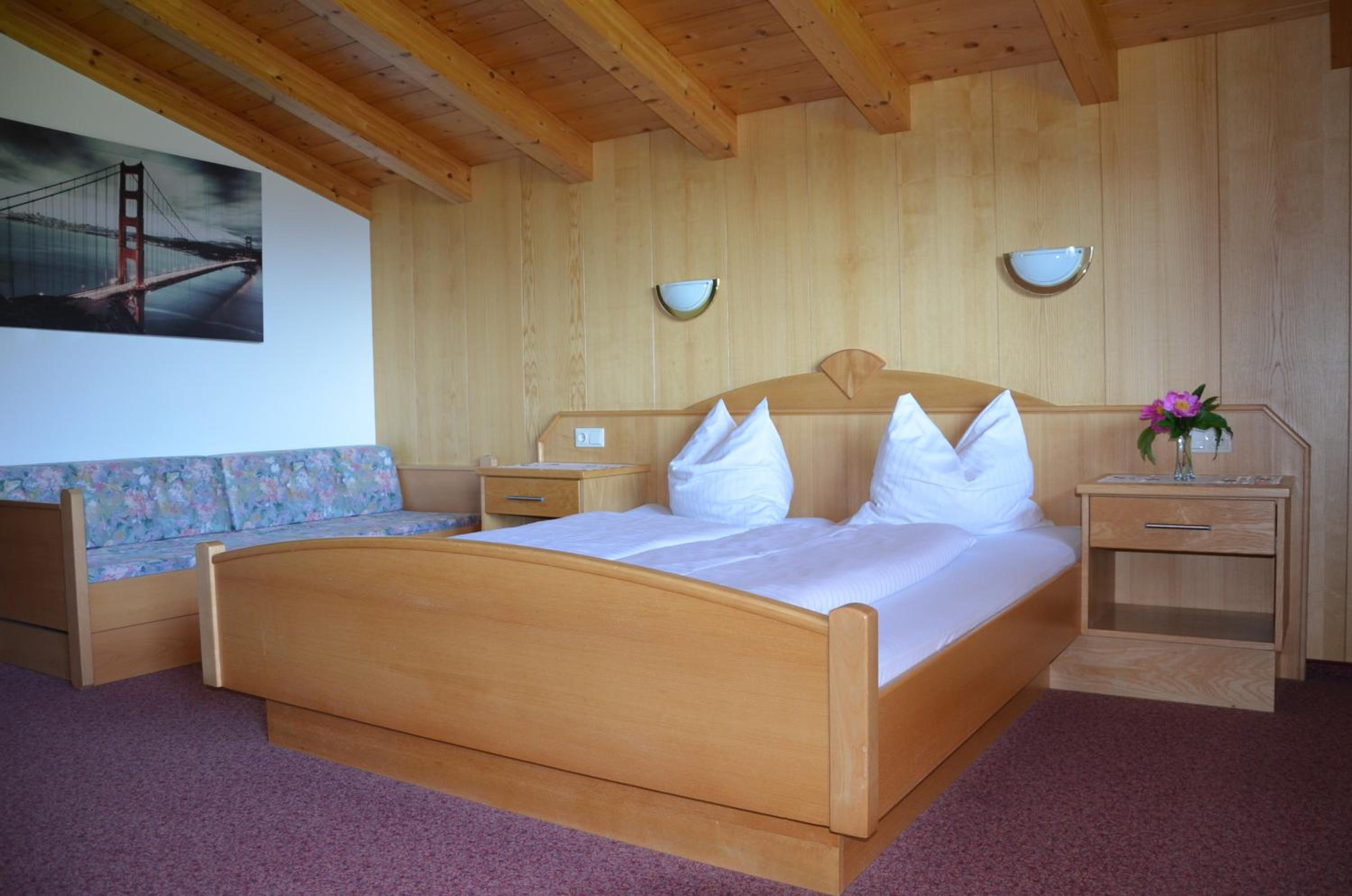Two-Bedroom Apartment with Balcony photo 1