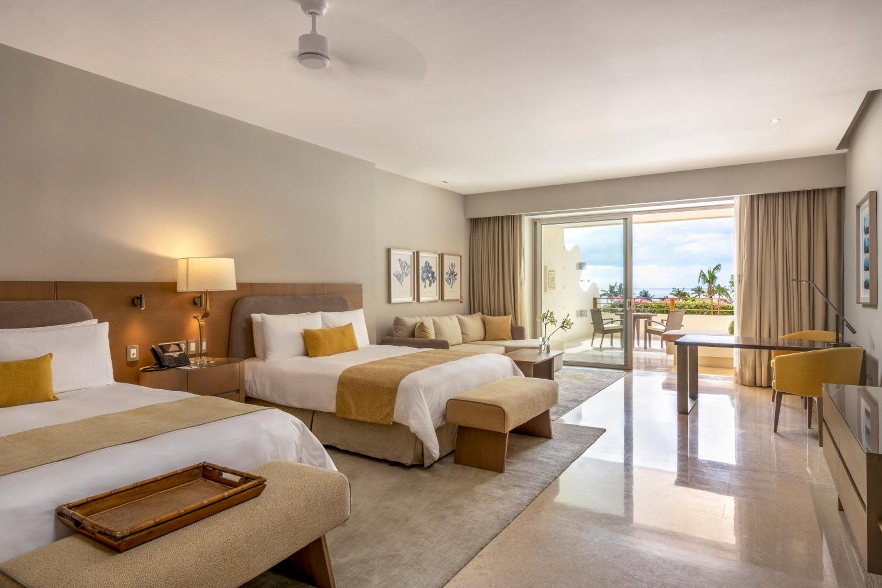 Ambassador Suite Ocean View - Photo 1