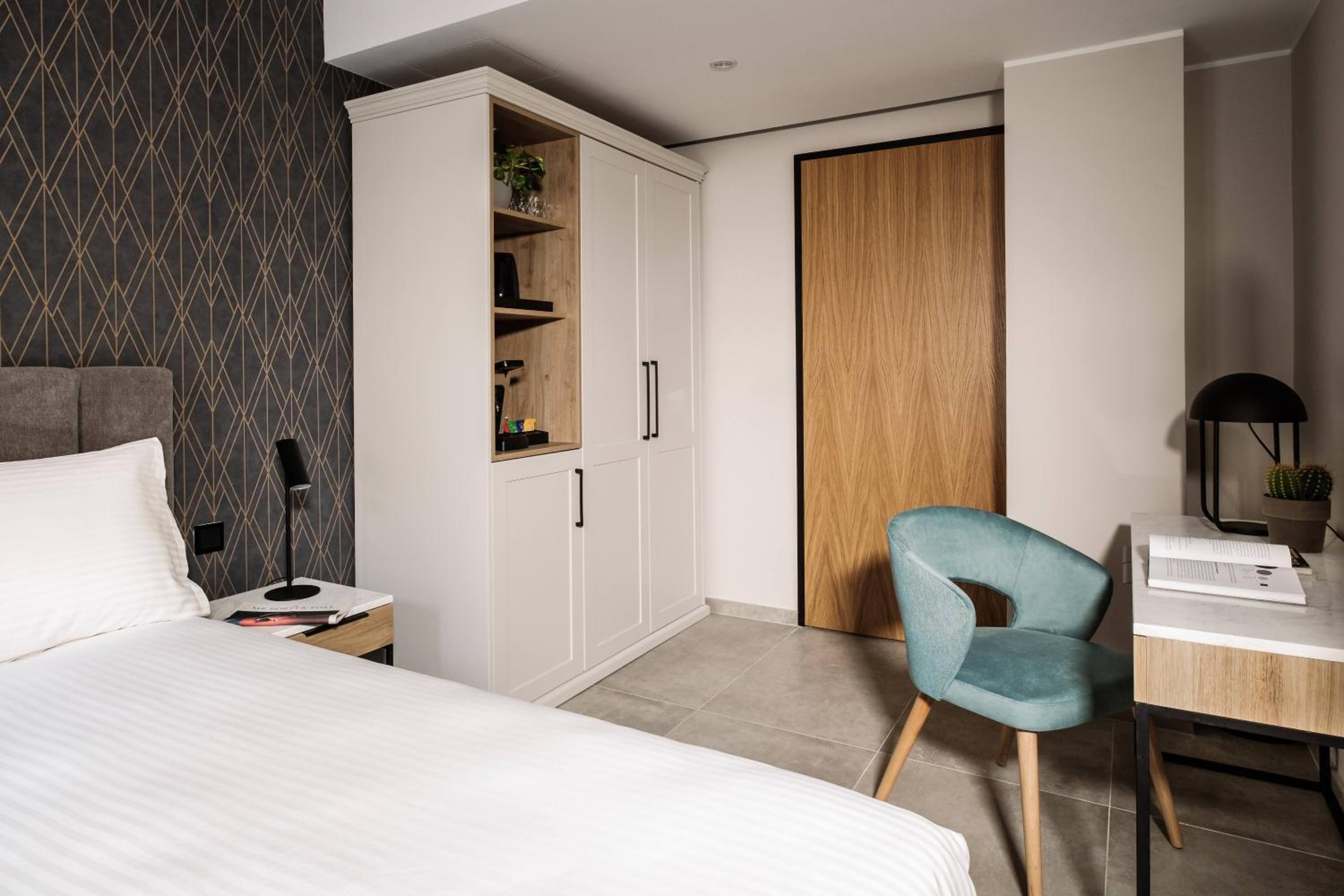 Standard Double or Twin Room photo 2