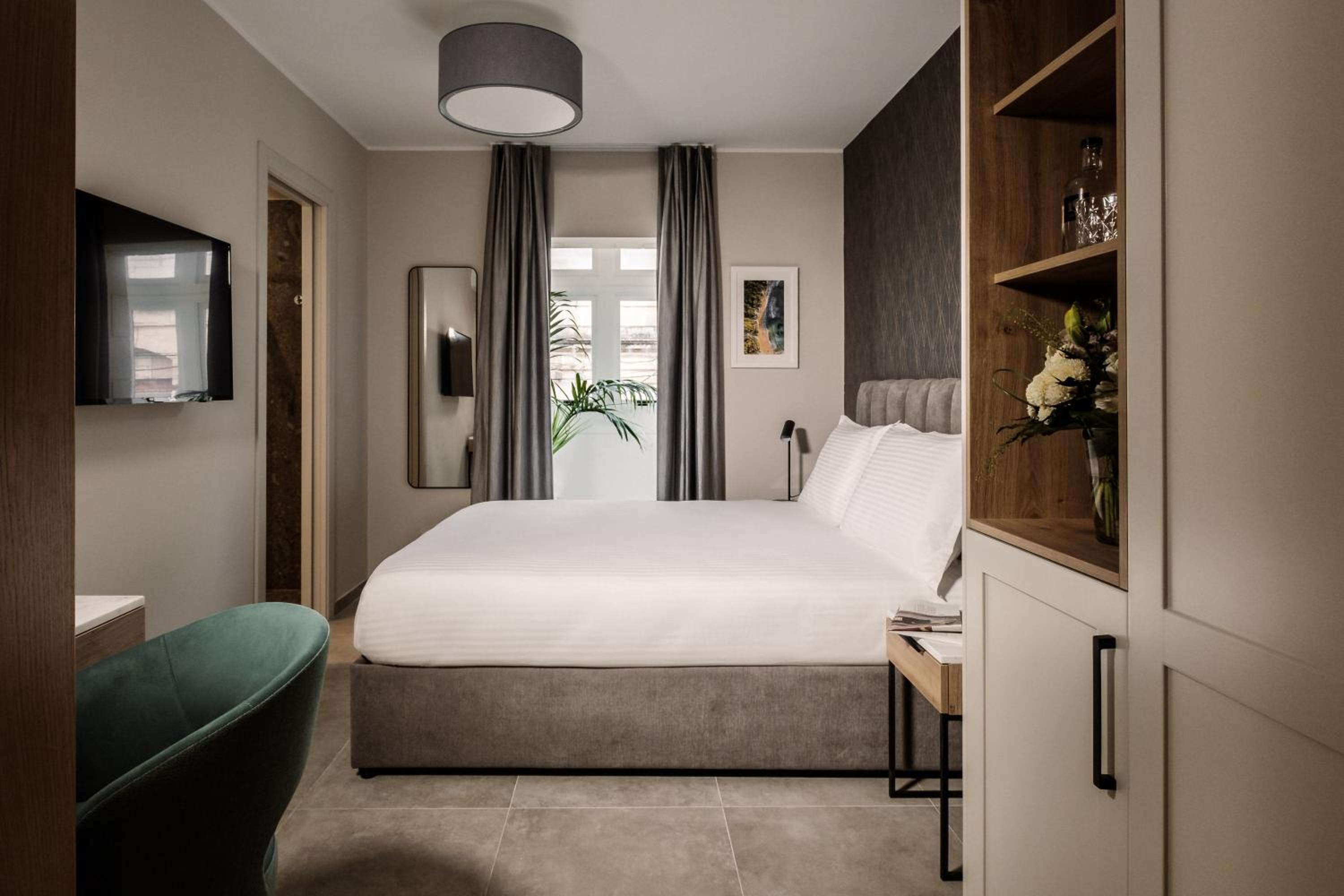 Superior Double or Twin Room photo 3
