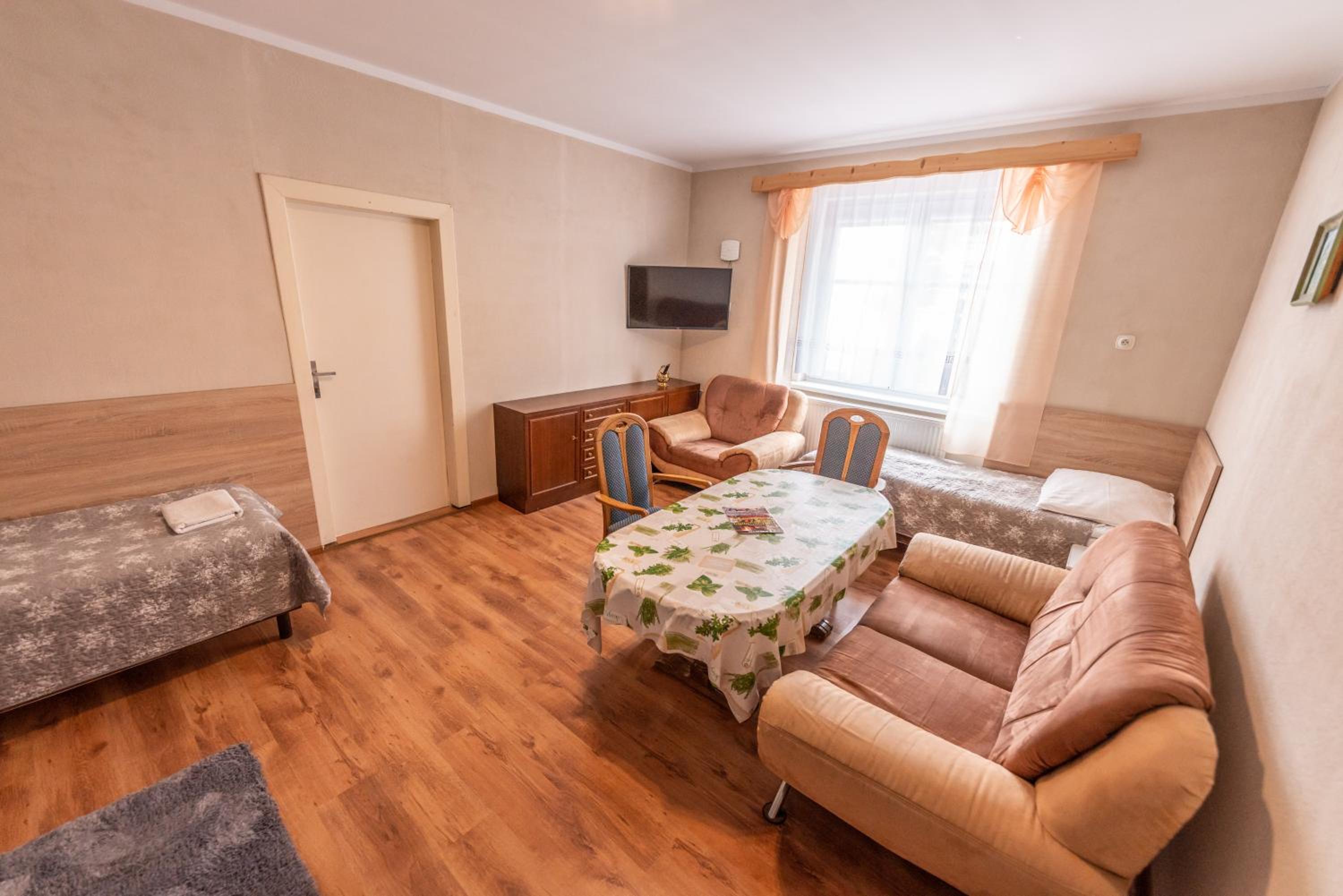 Apartment photo 3
