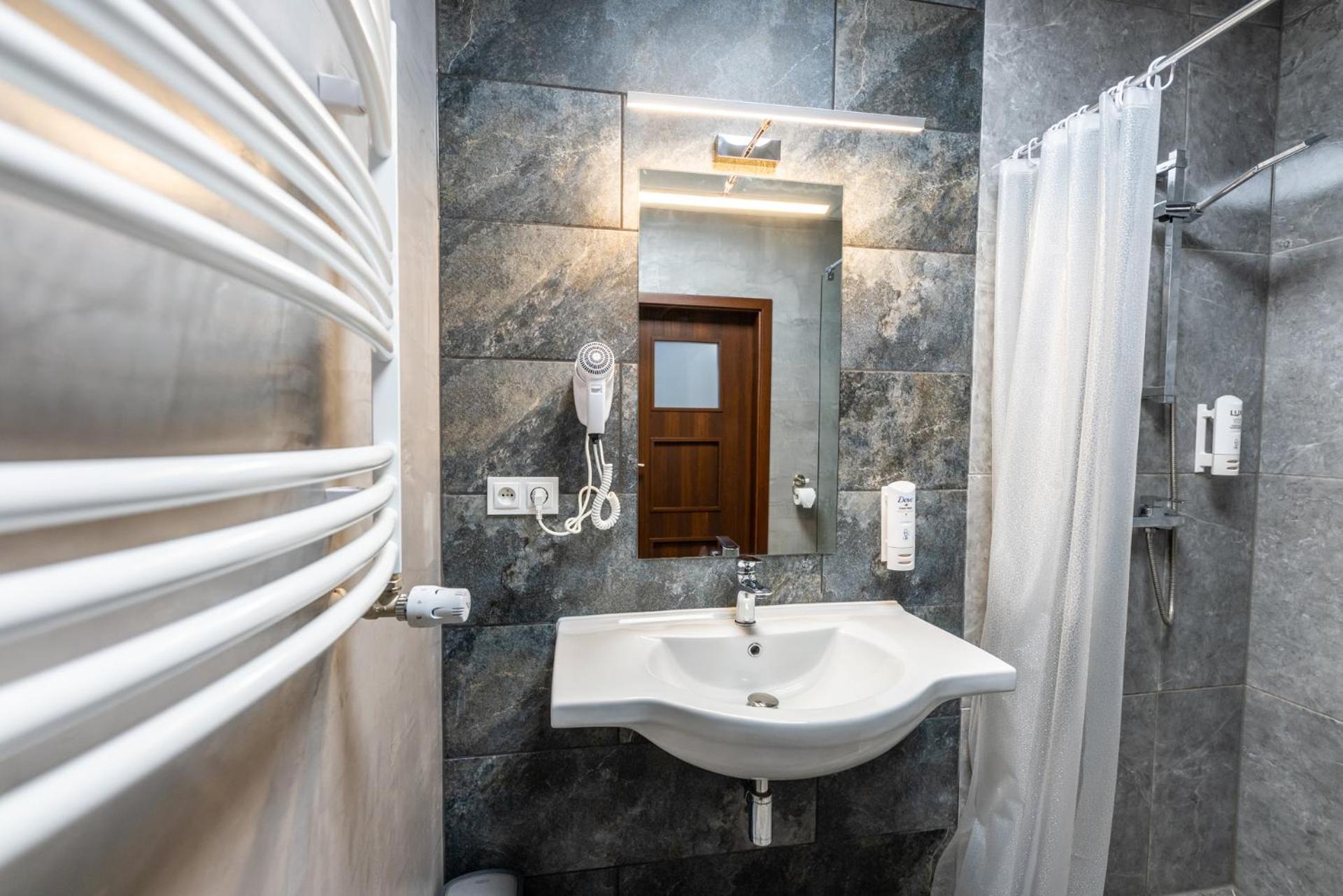 Deluxe Triple Room photo 3