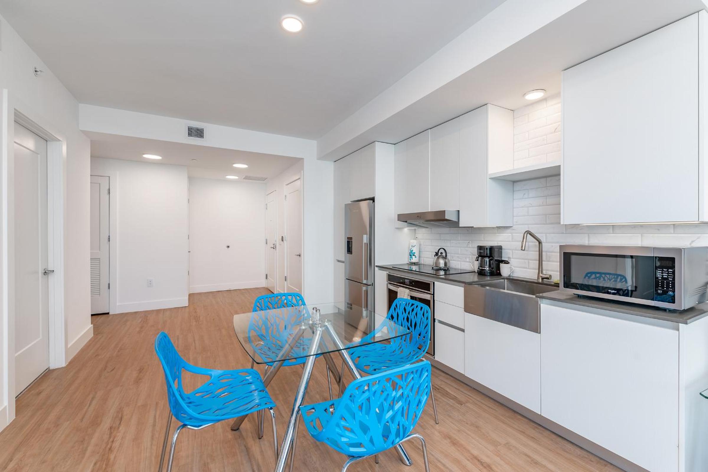 One-Bedroom Apartment photo 2