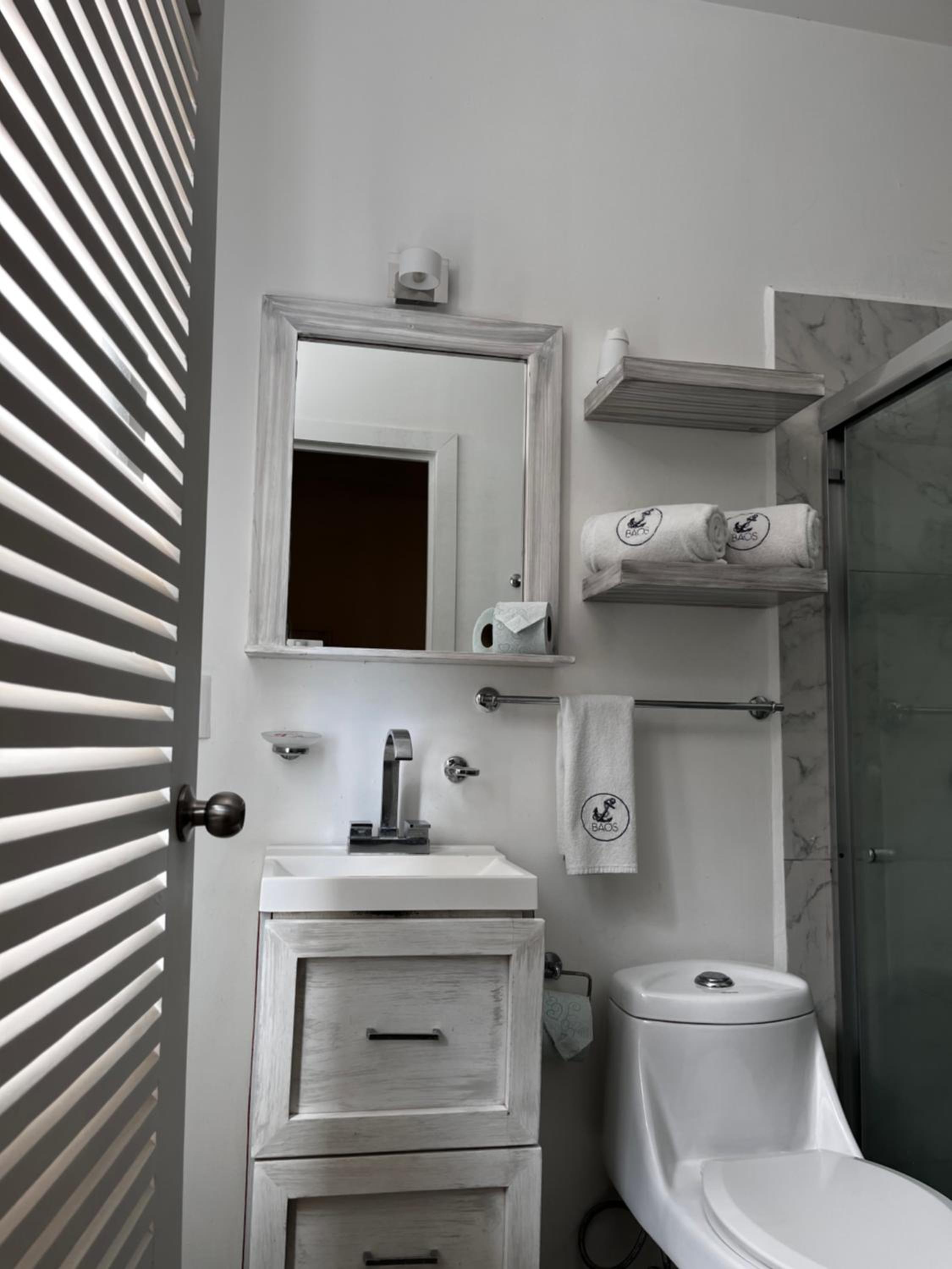 Standard Twin Room photo 3