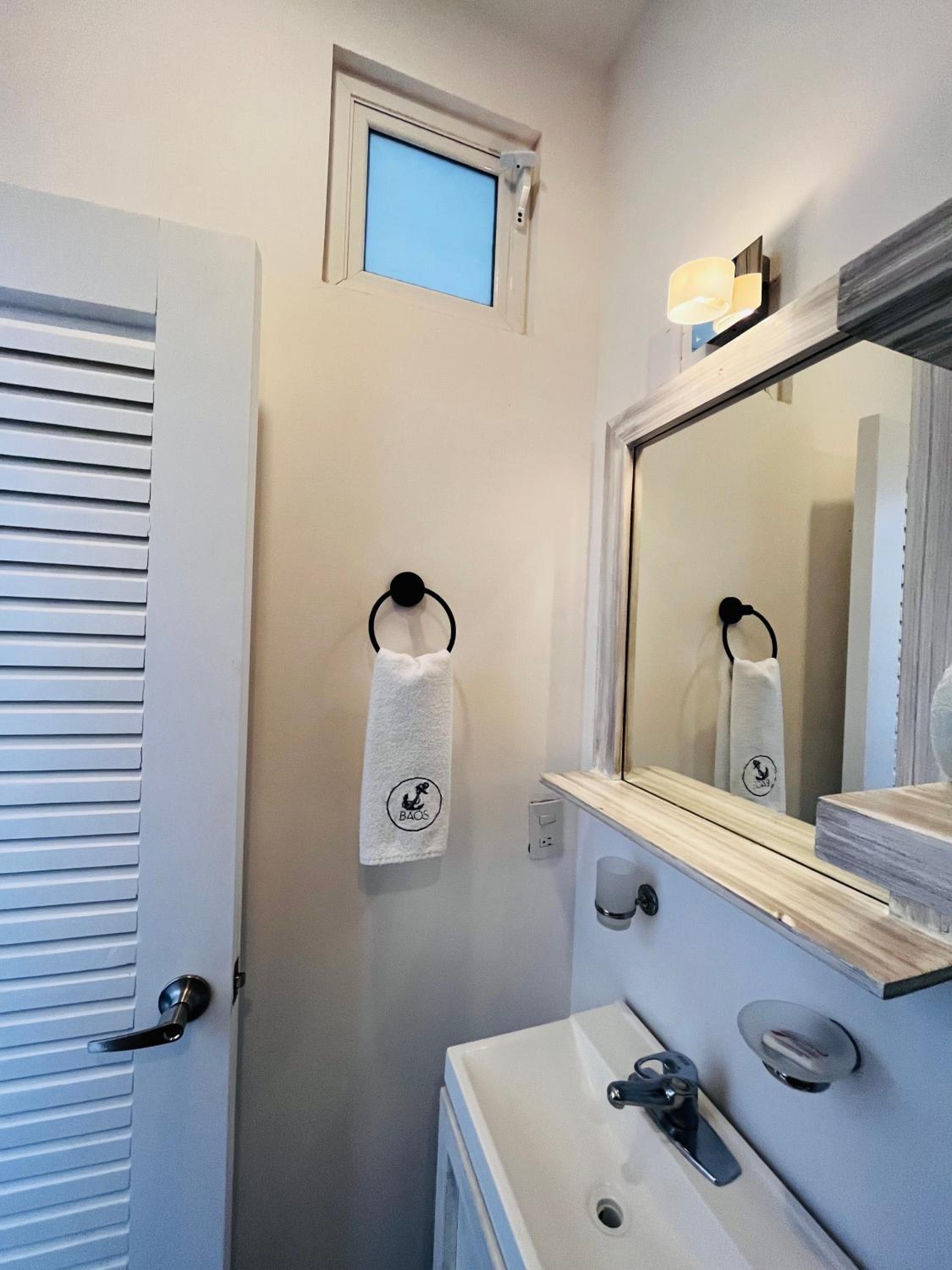 Standard Twin Room photo 2