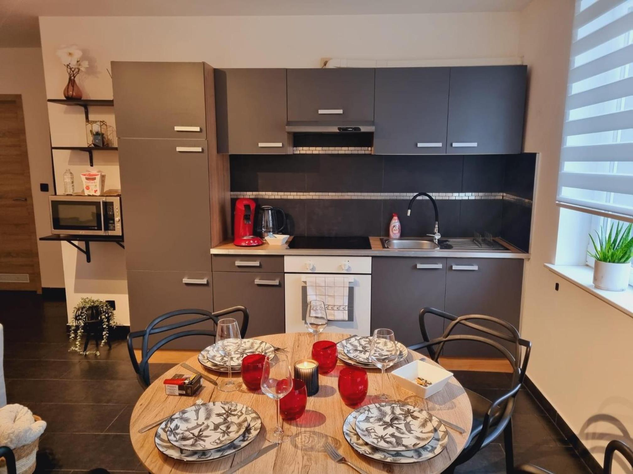 One-Bedroom Apartment - Photo 16