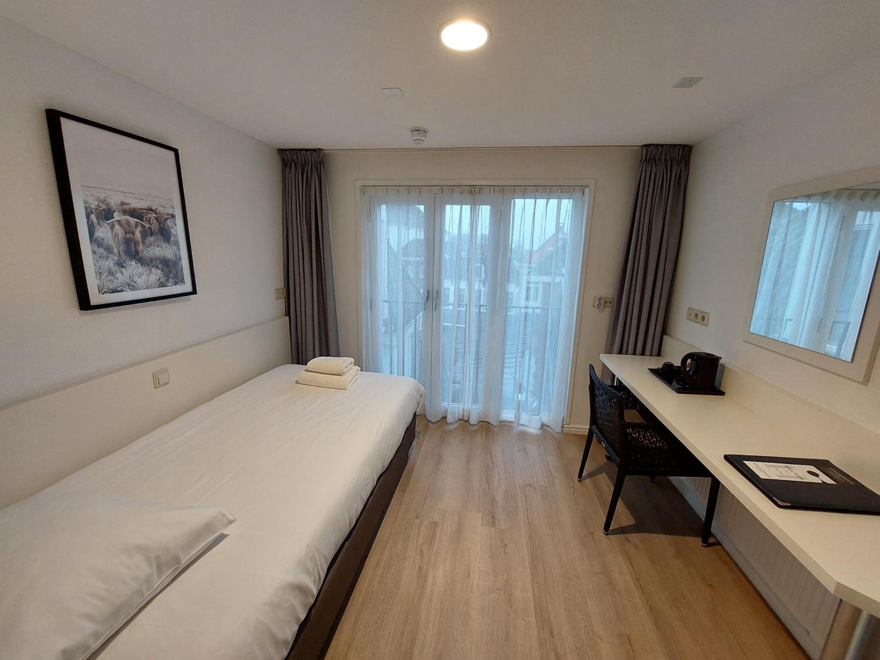 Single Room photo 2