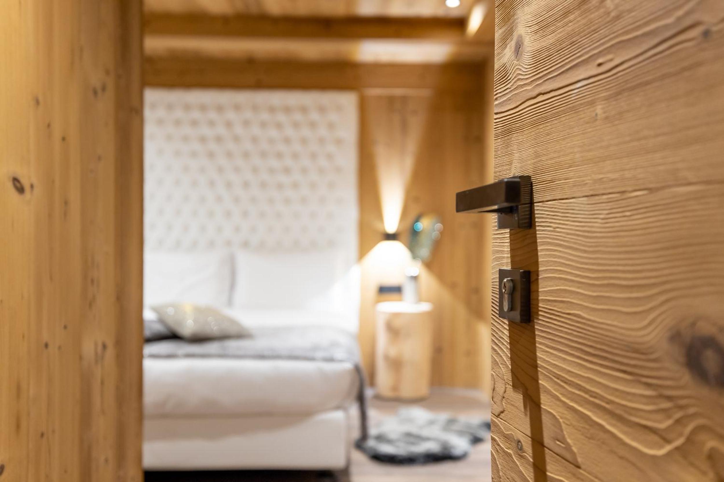 King Room with Mountain View