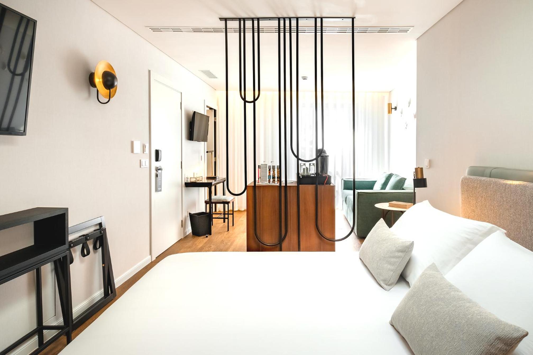 Standard Double Suite - Photo 1
