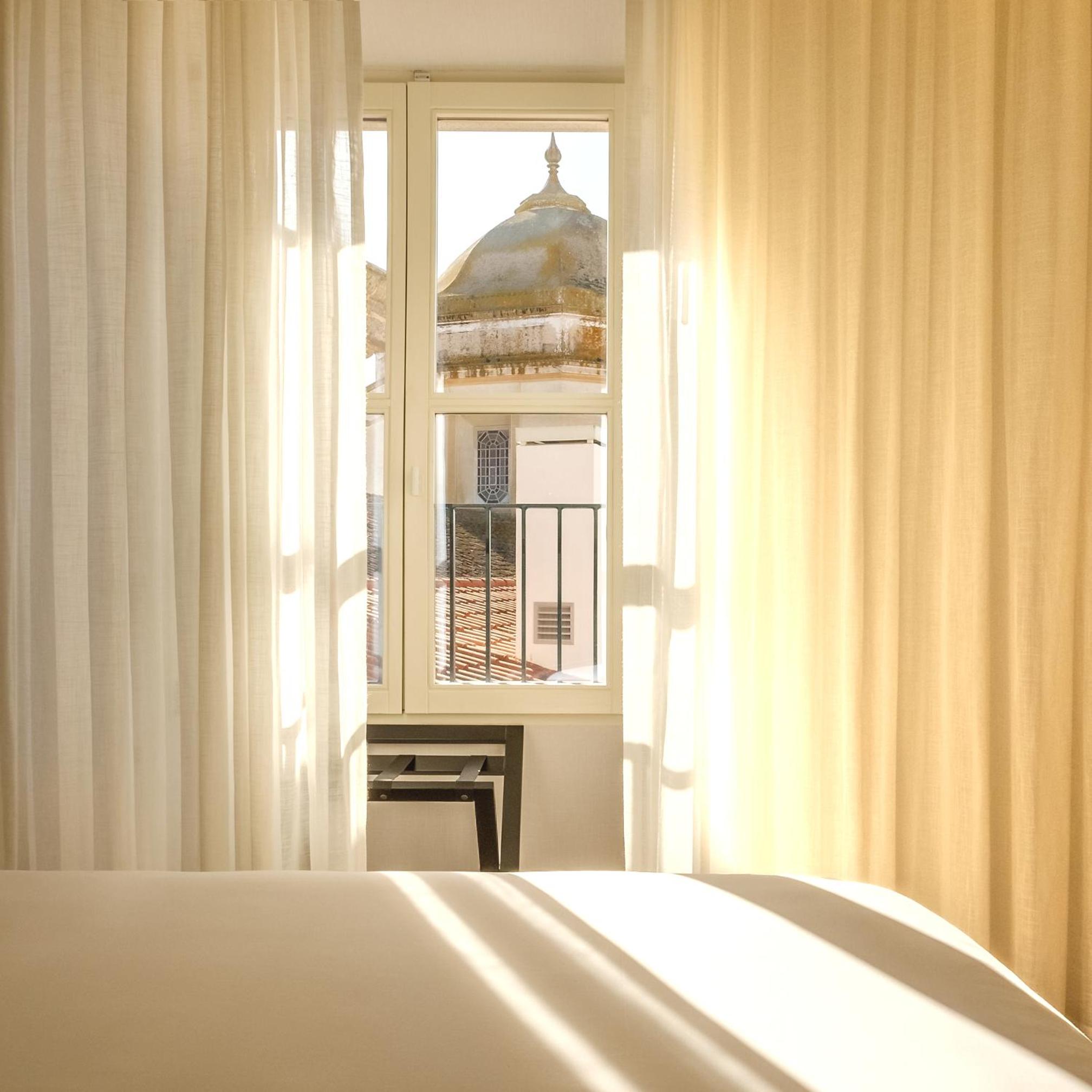 Superior Double Room - Photo 8