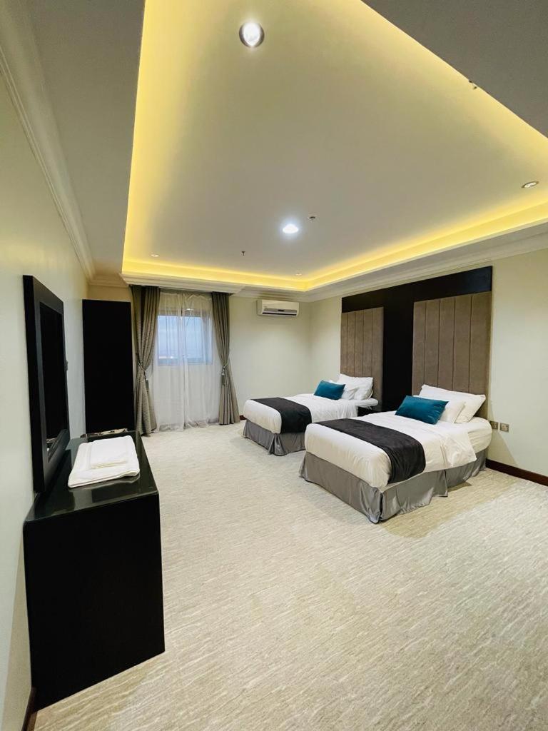 Two-Bedroom Suite photo 2