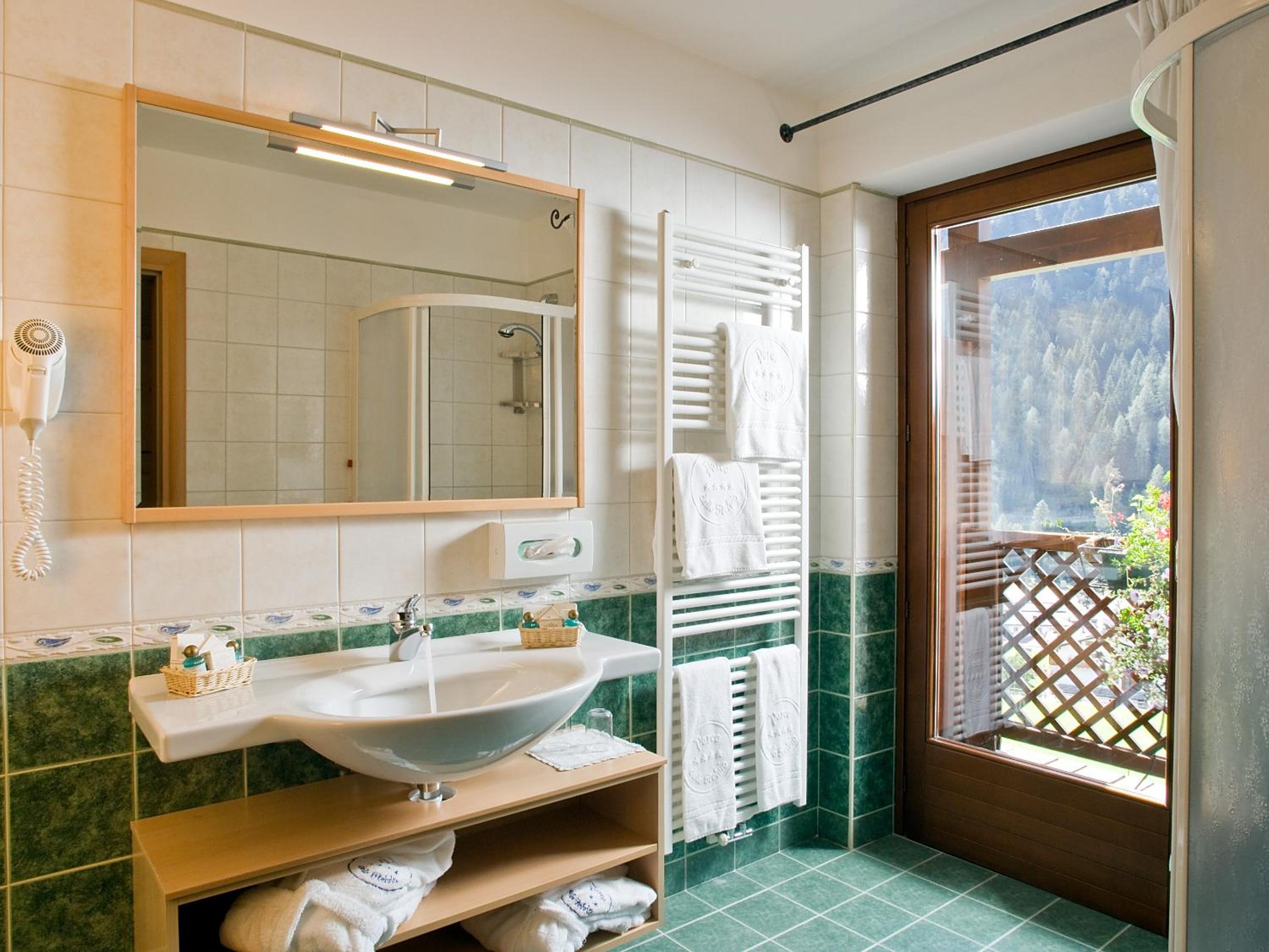Junior Suite (2 Adults) - Photo 3