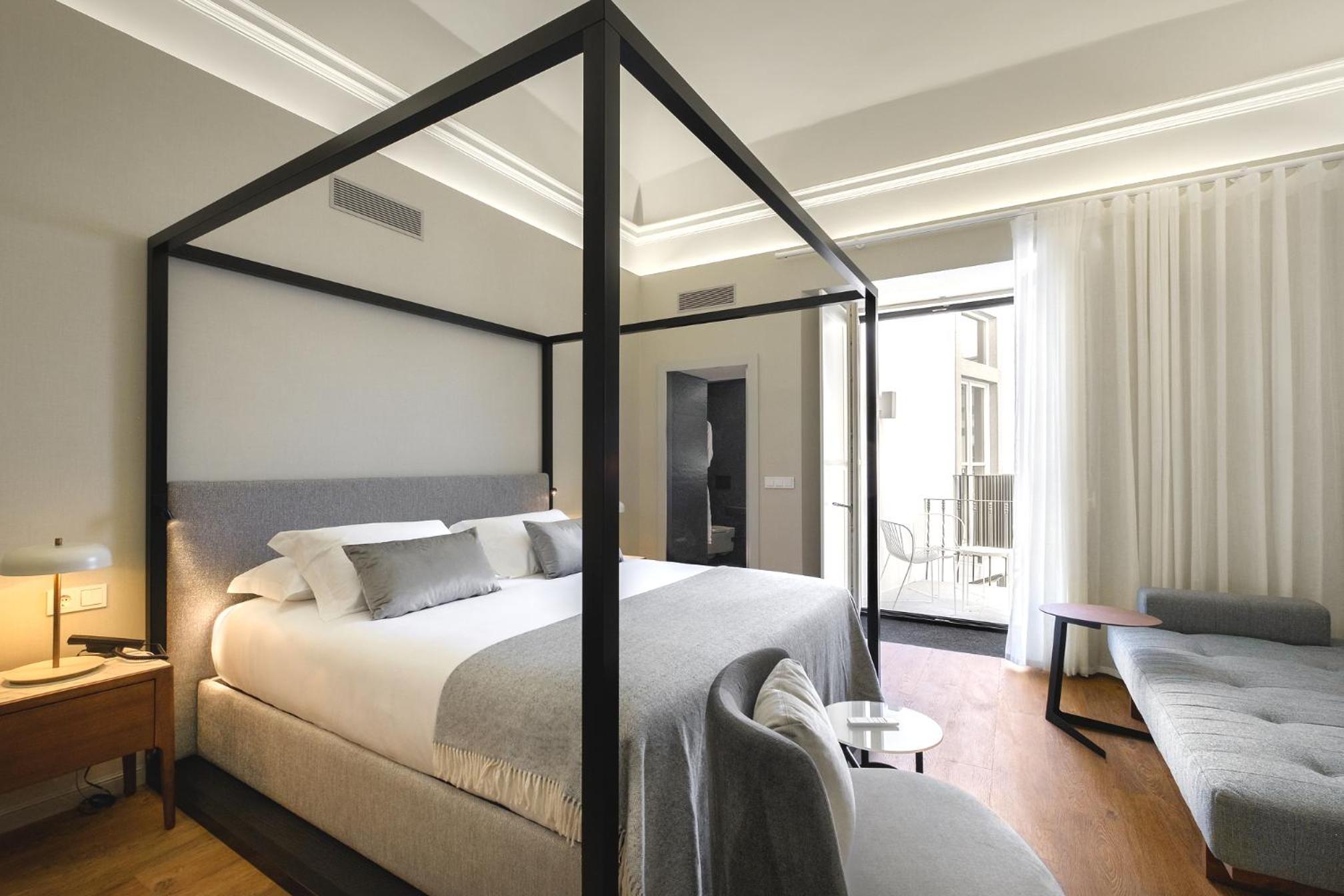 Deluxe Double Room - Photo 6