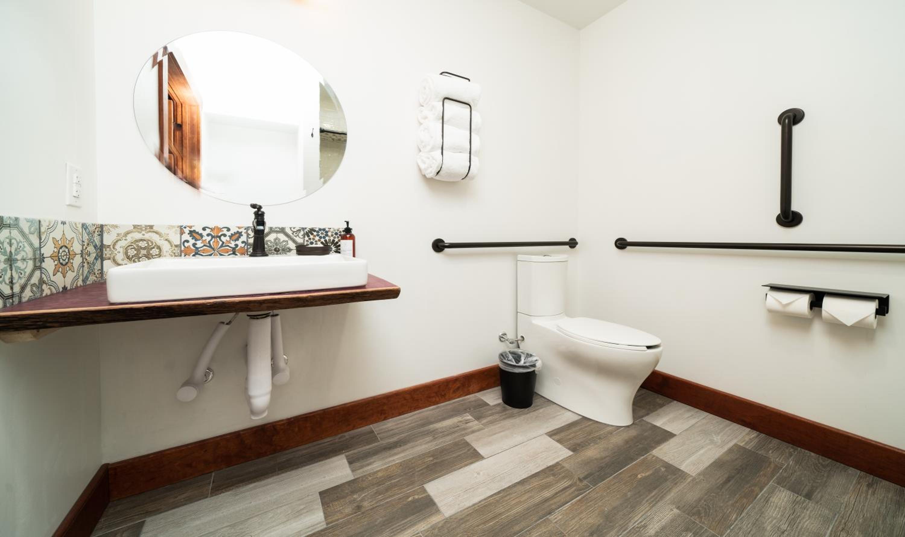 King Room - Disability Access - Photo 2