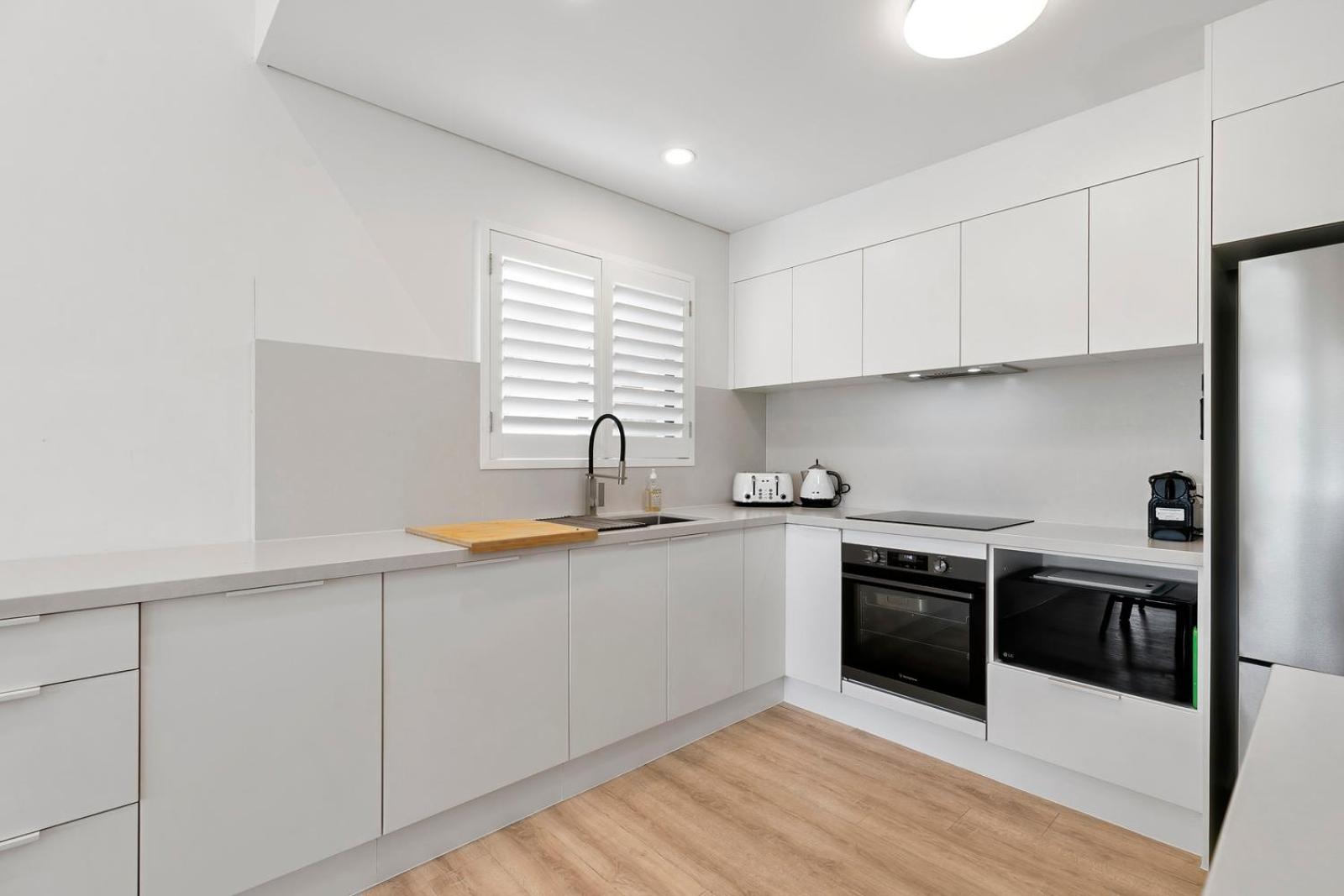Three-Bedroom Apartment - Split Level photo 2