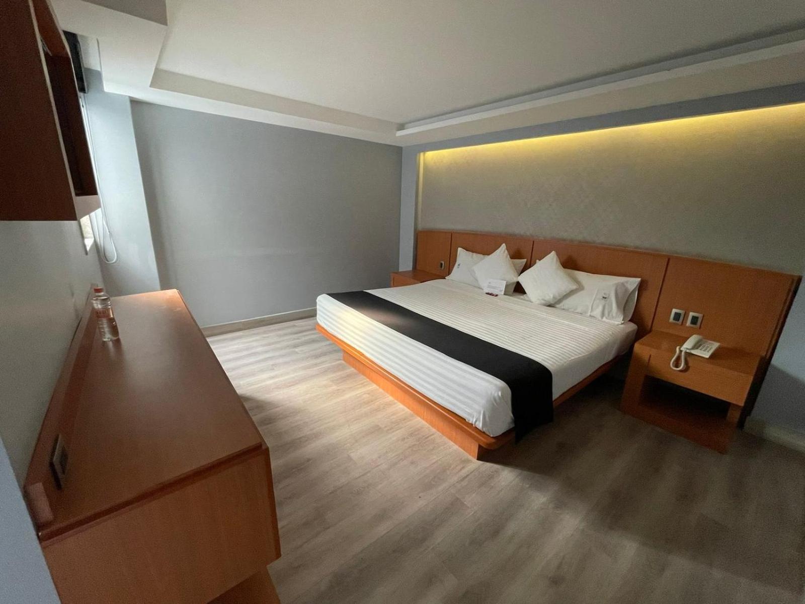 Superior Queen Room