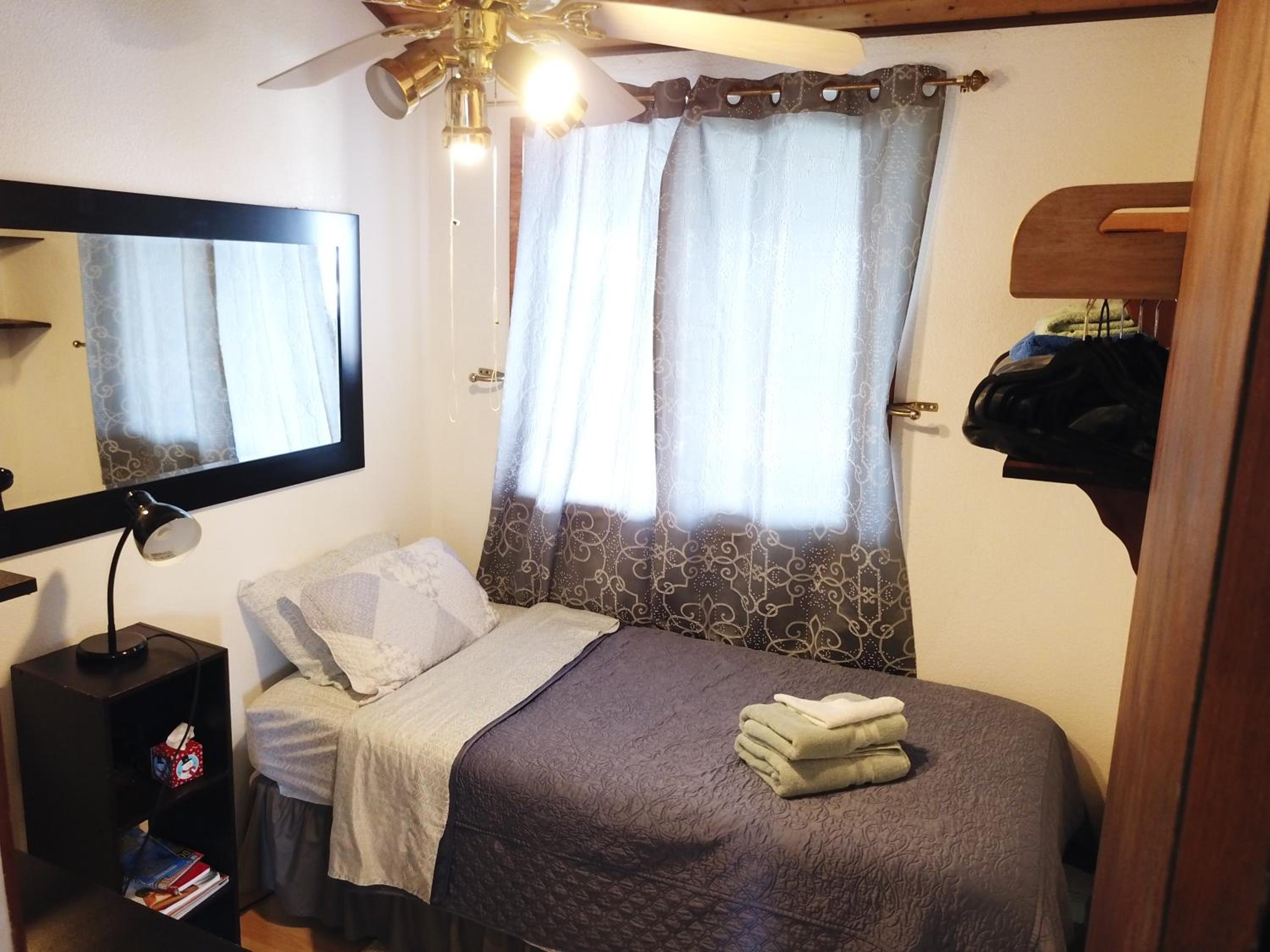 Single Room photo 1