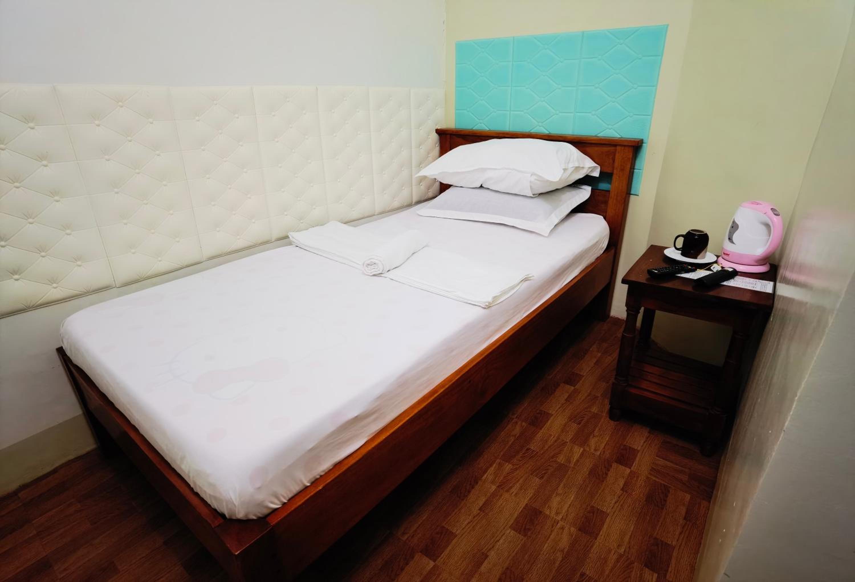 Single Room - Photo 5