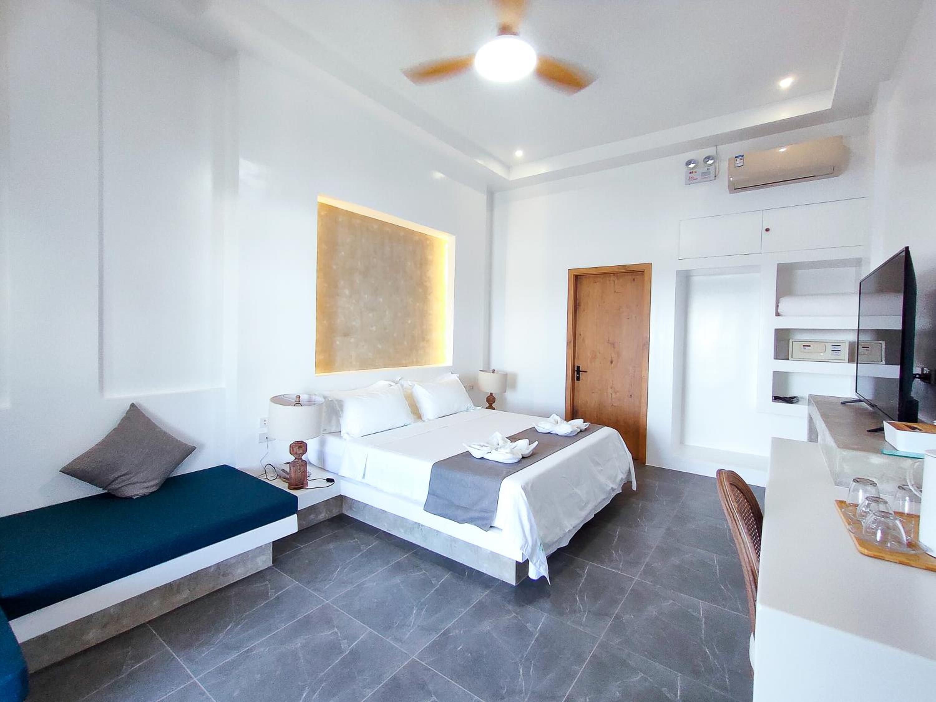 Deluxe Triple Room - Photo 2