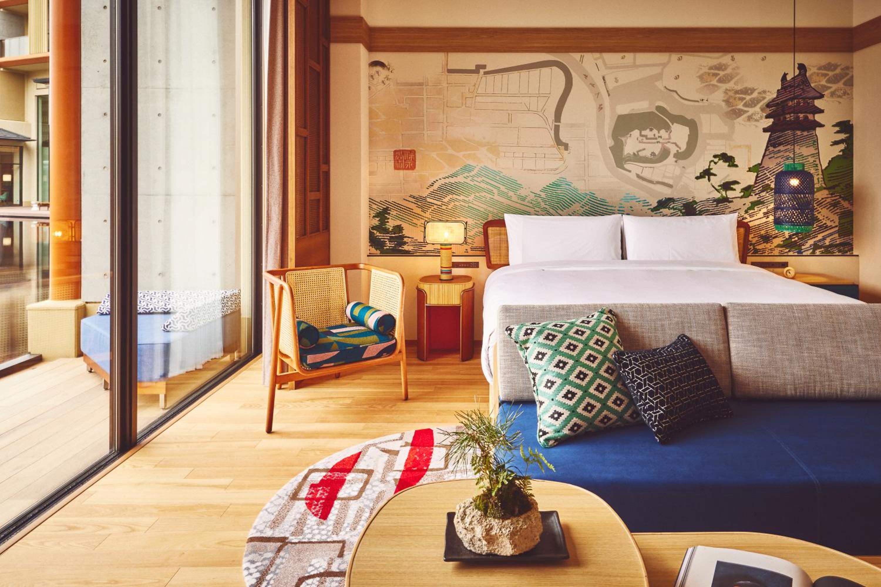 King Suite with River View - Photo 1