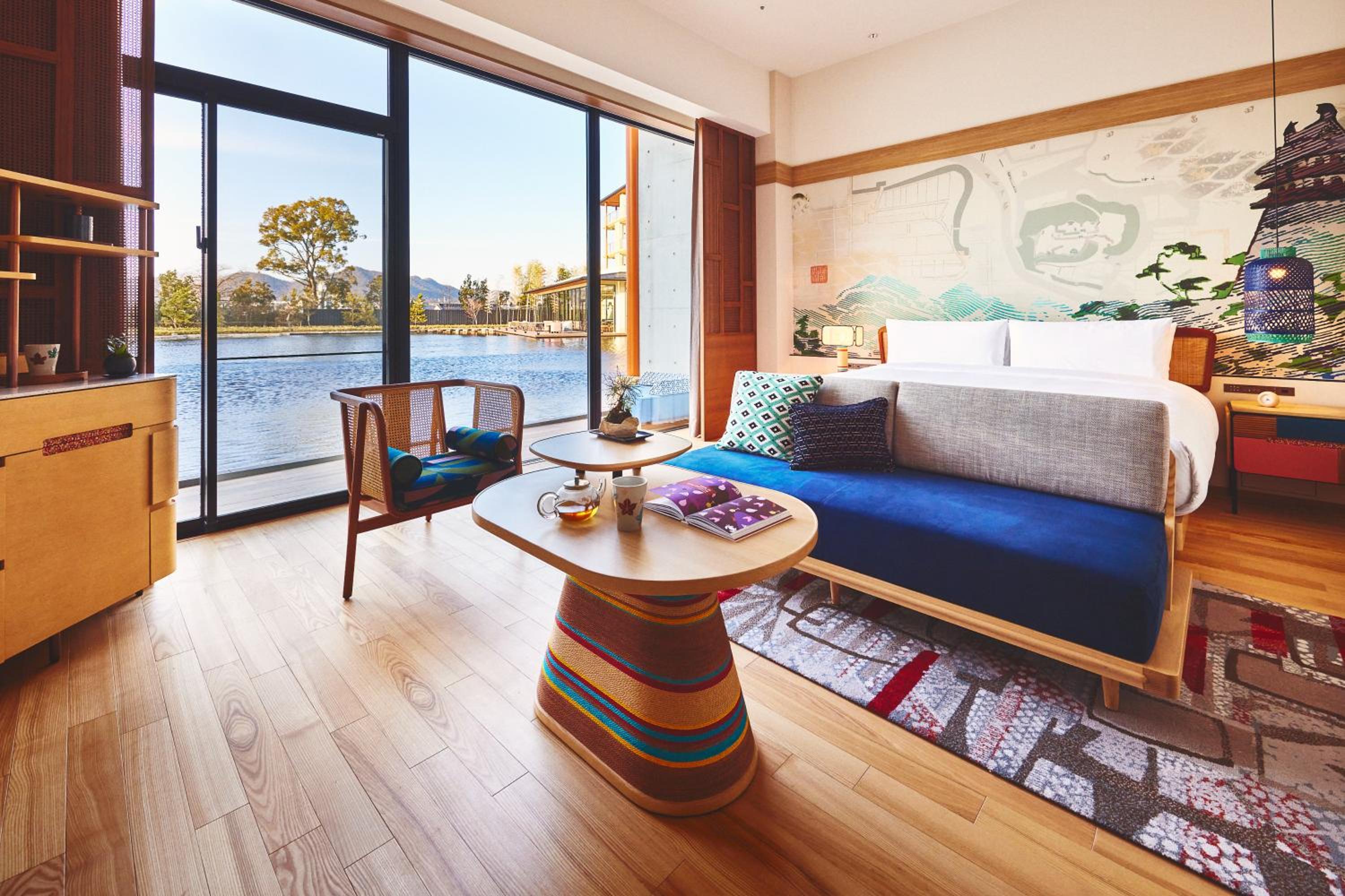 King Suite with River View - Photo 2