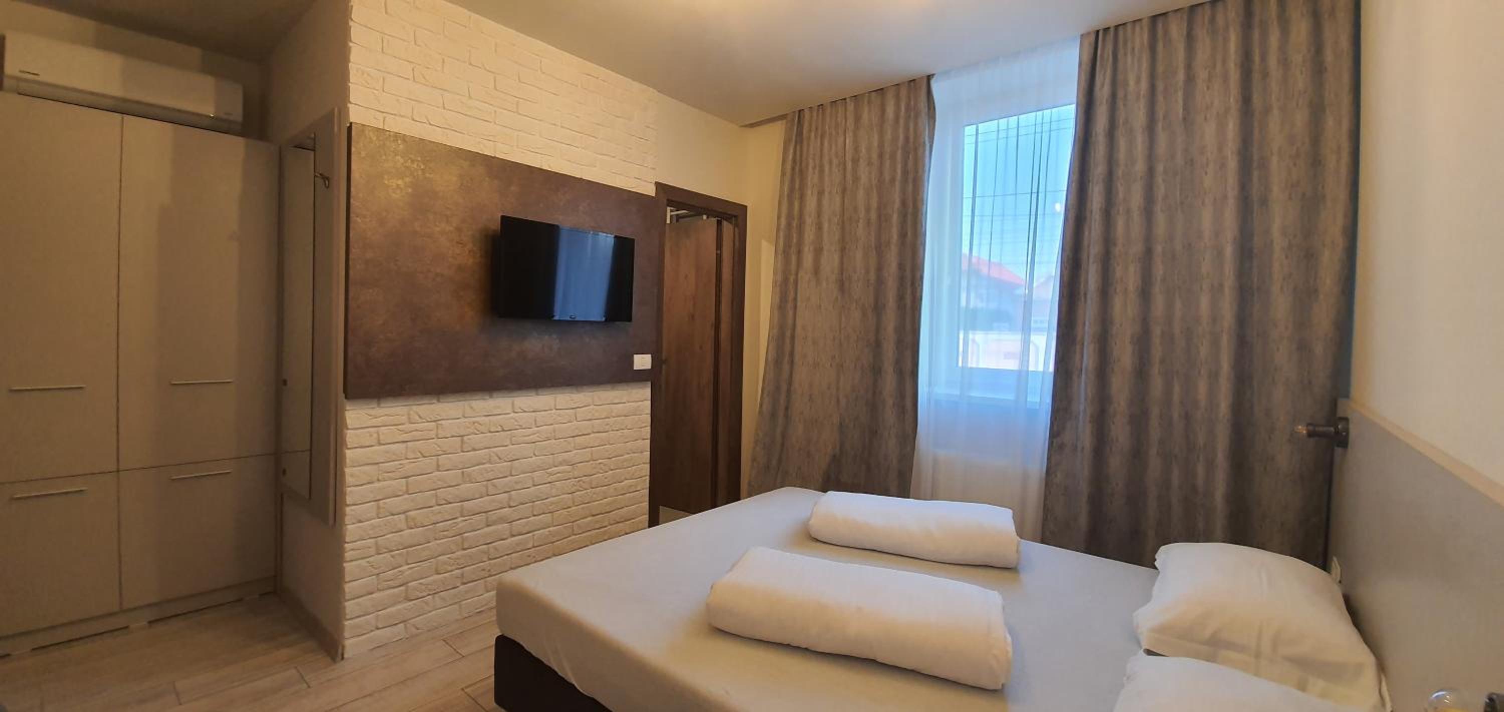 Economy Double Room - Photo 4