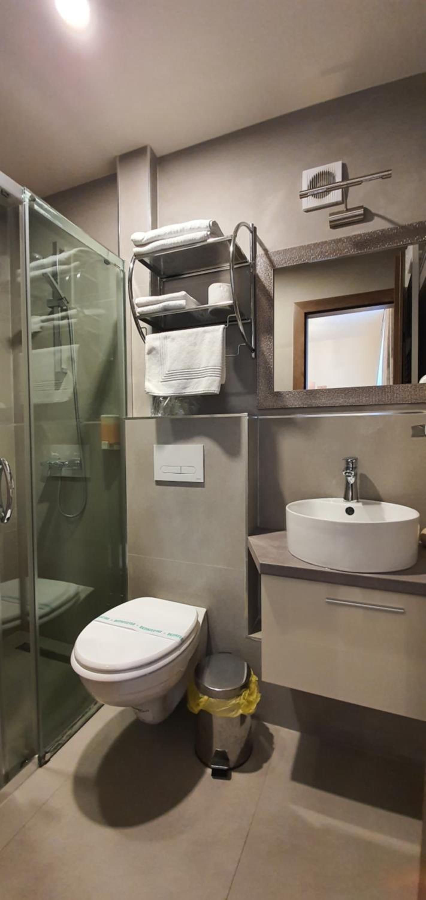 Economy Double Room - Photo 5
