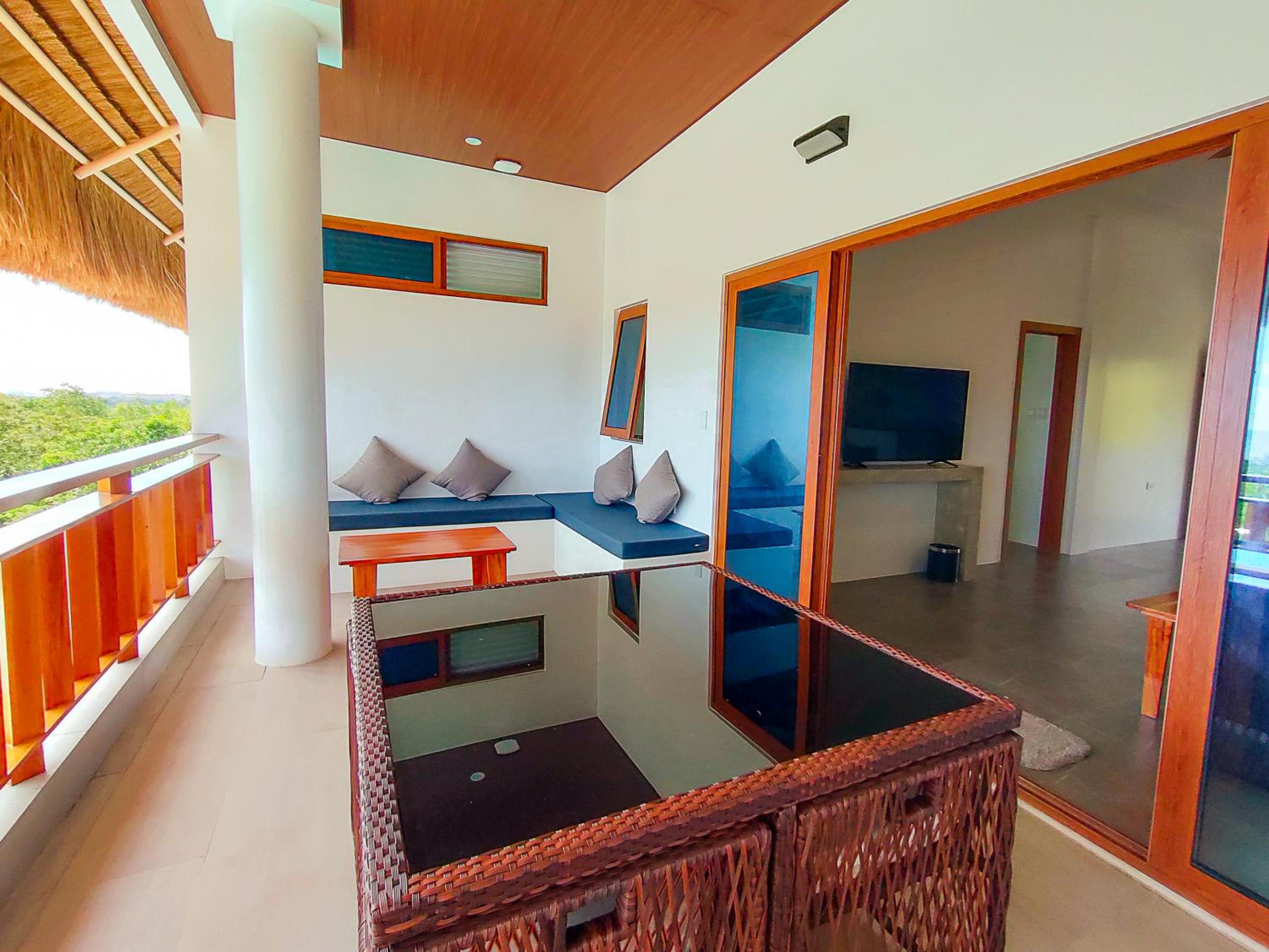 King Suite - Photo 3