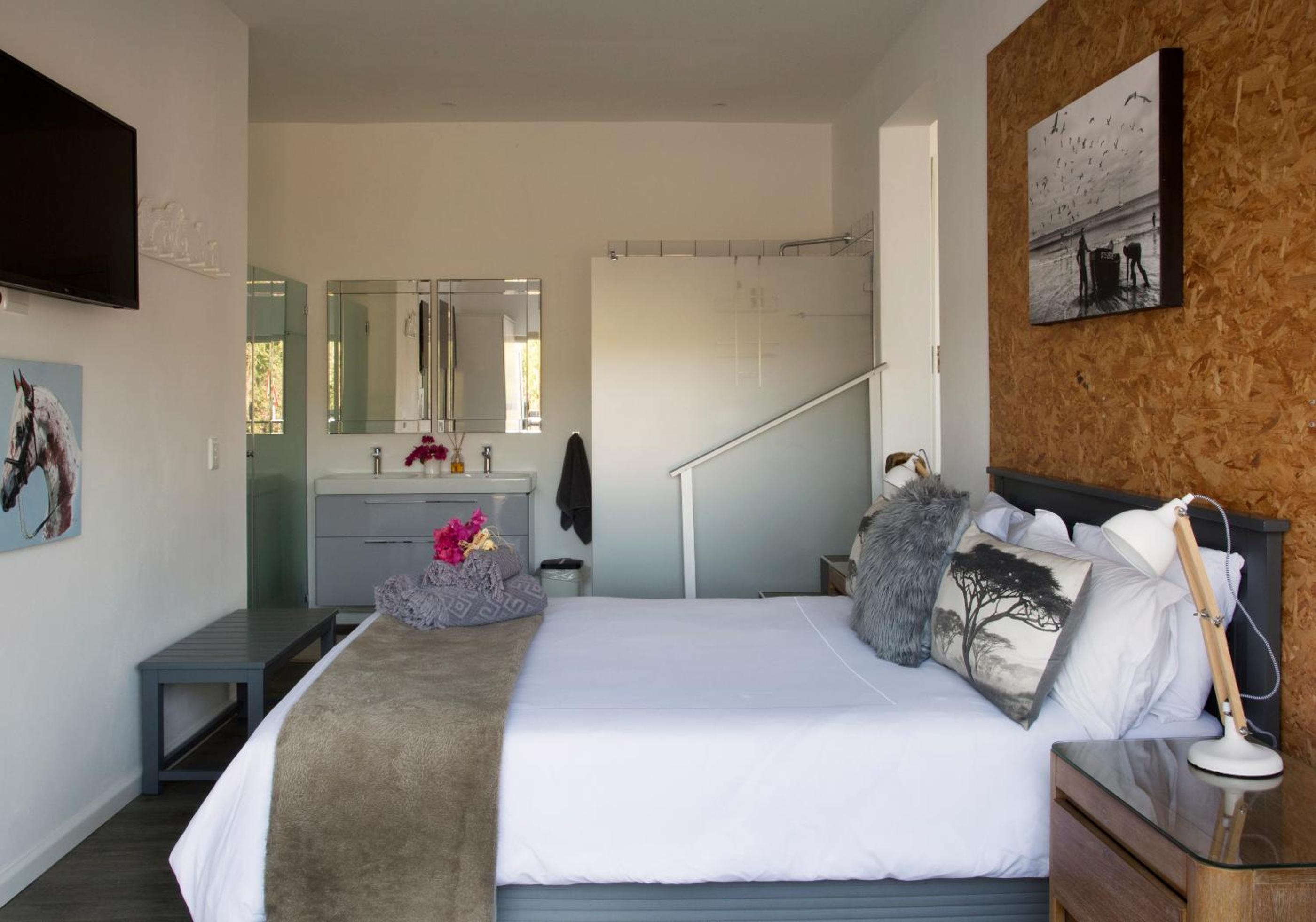Deluxe Double Room with Shower