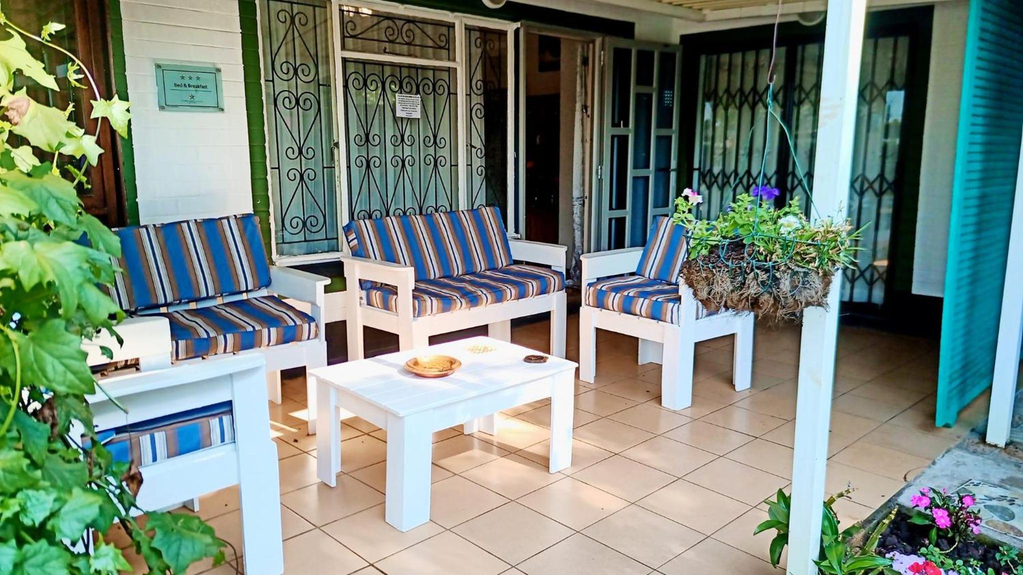 Deluxe Double or Twin Room with Garden View - Photo 20