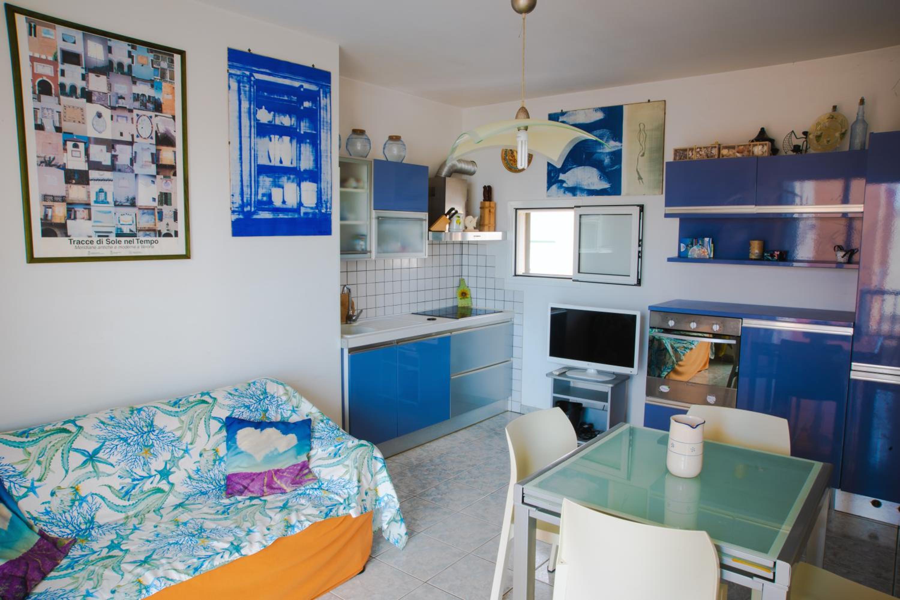Two-Bedroom House photo 2