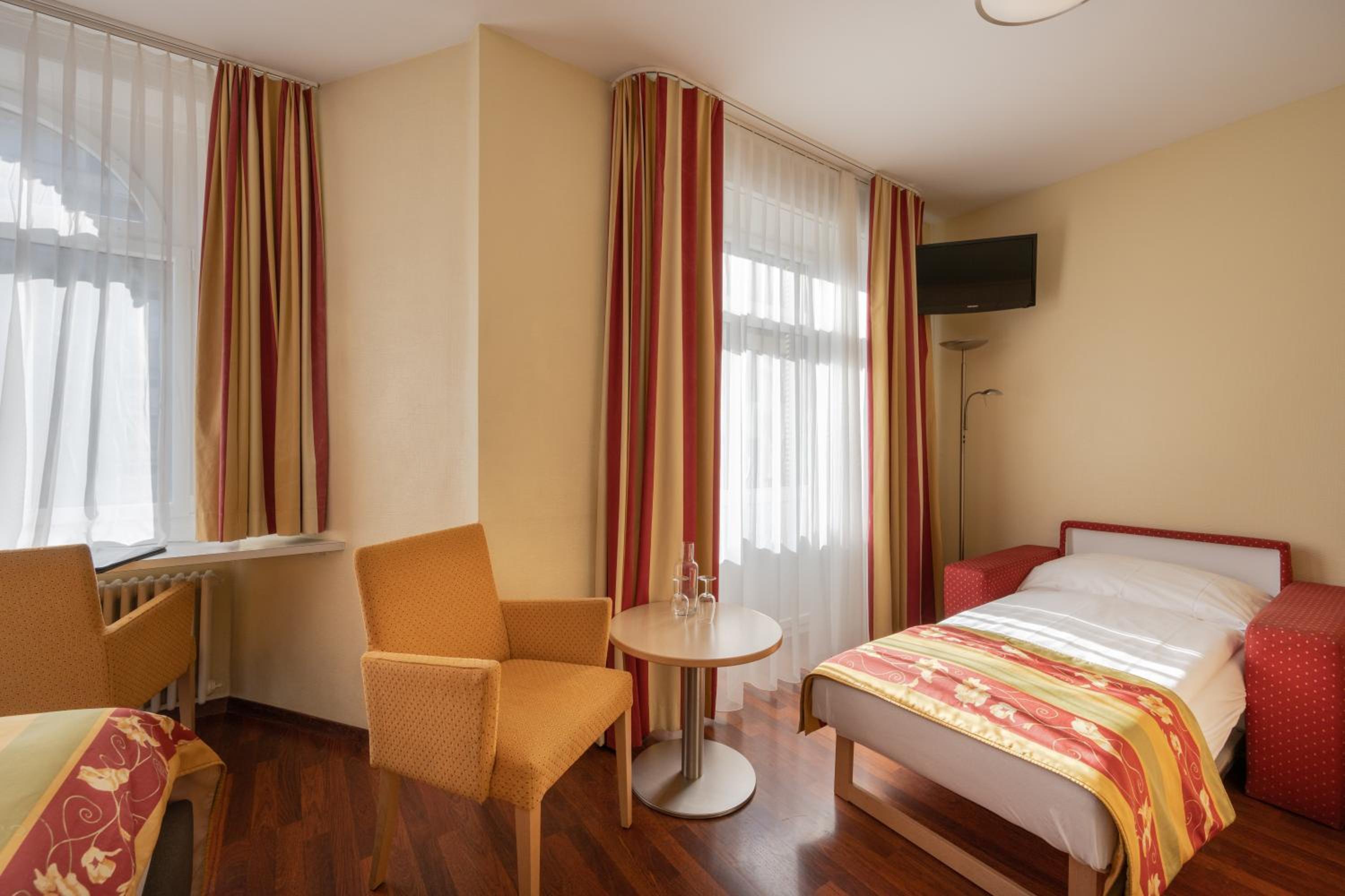 Triple Room - Photo 3