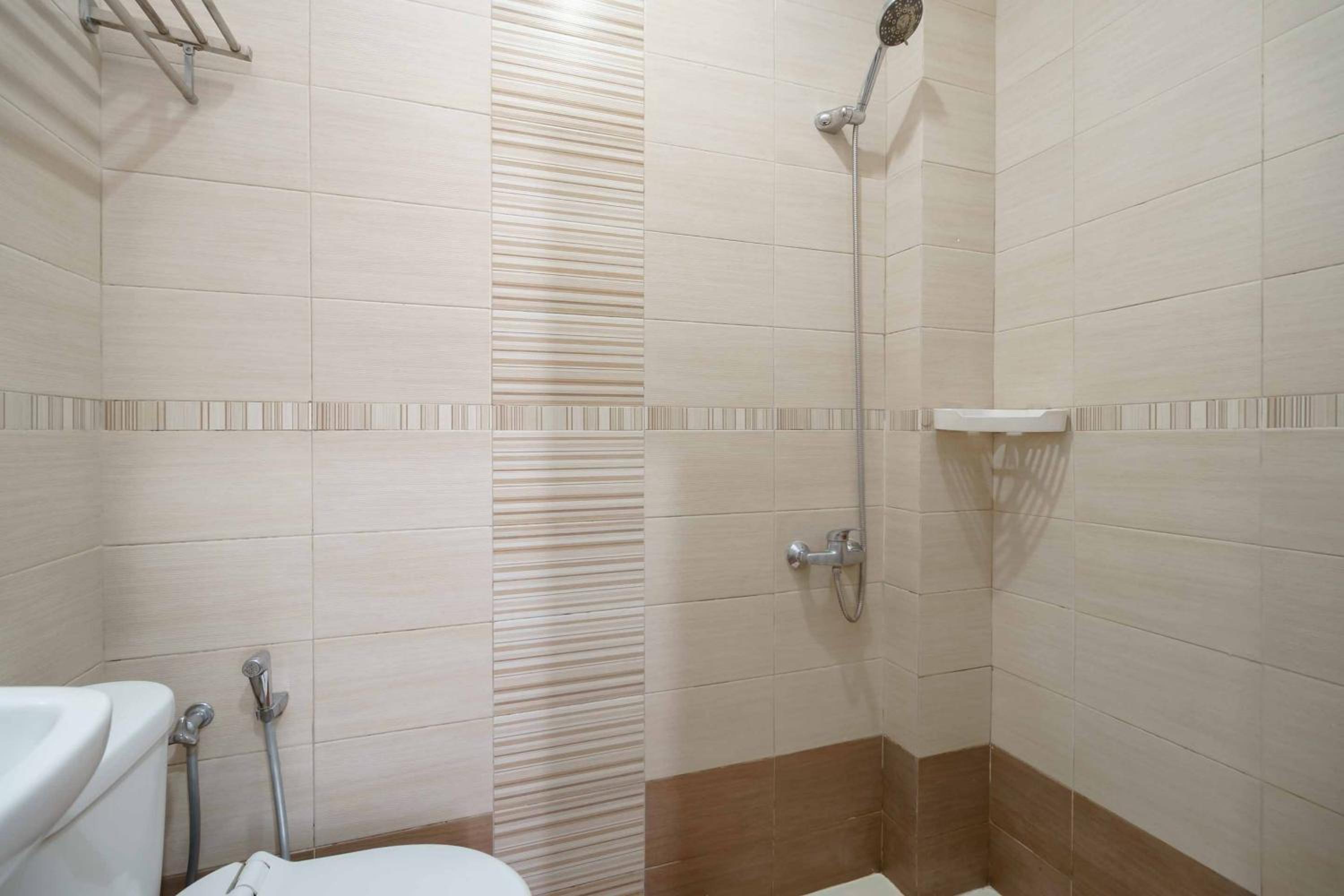 Deluxe Room - Photo 6