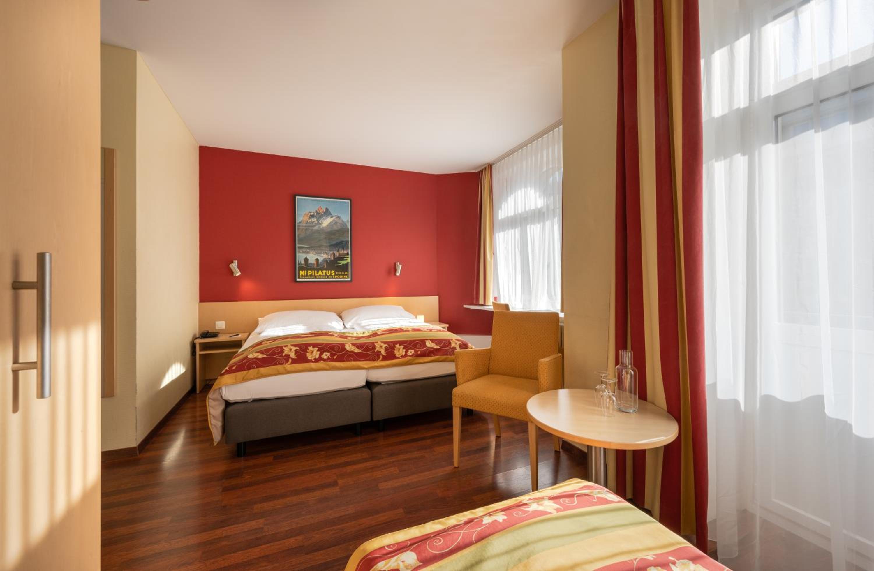 Triple Room - Photo 9