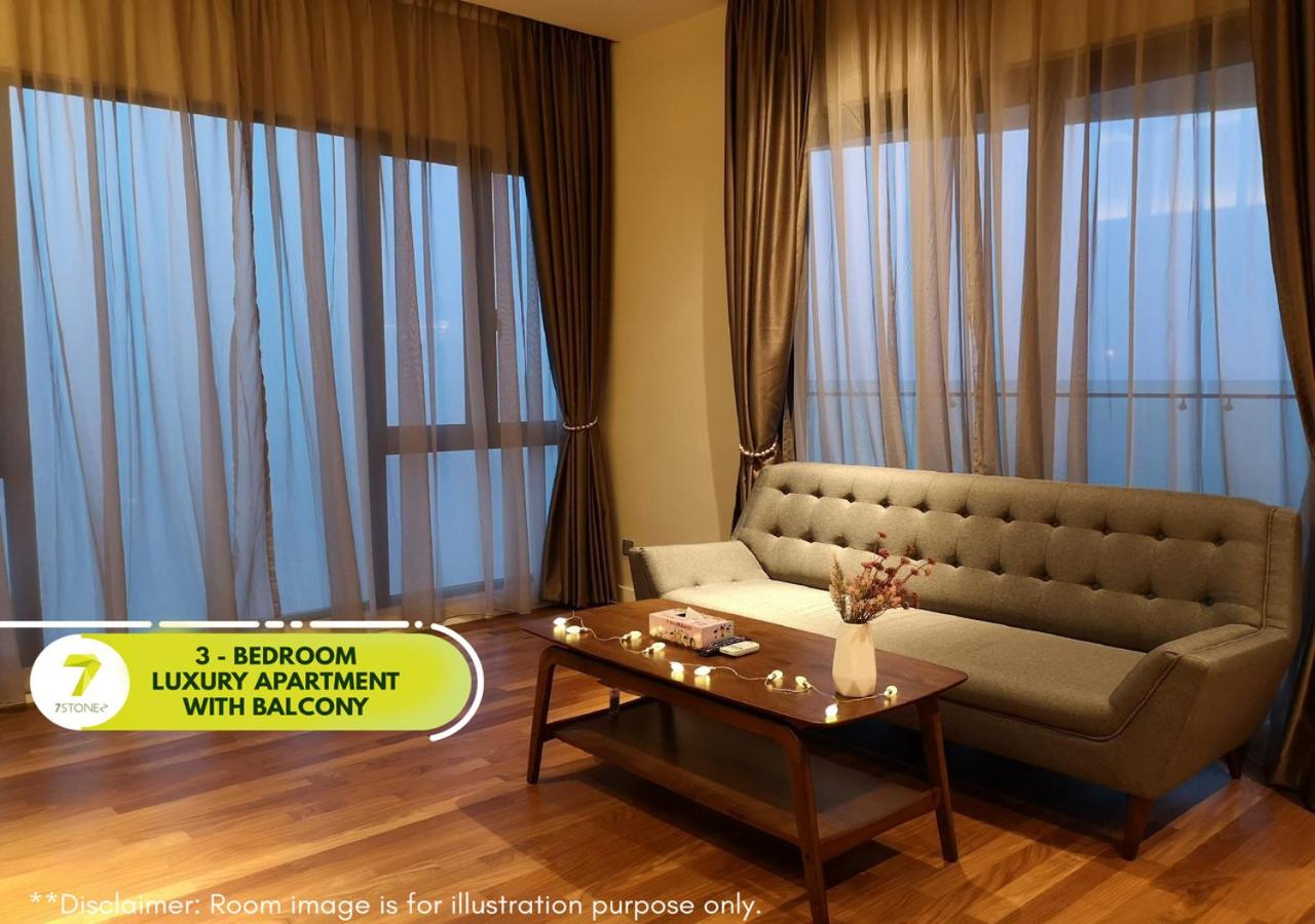 3-Bedroom Luxury King Suite with Balcony (High Zone) - Photo 6