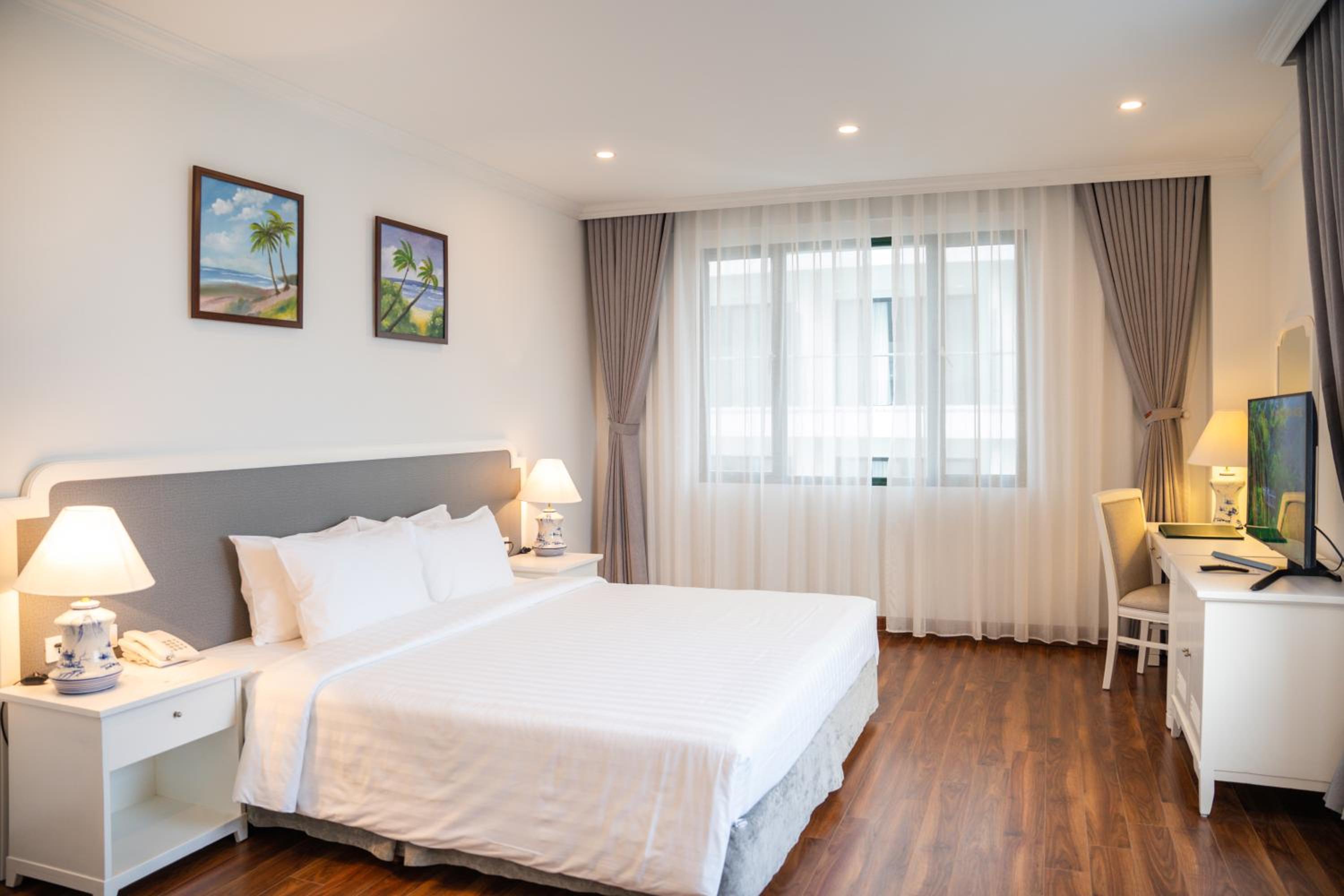 Superior King Room