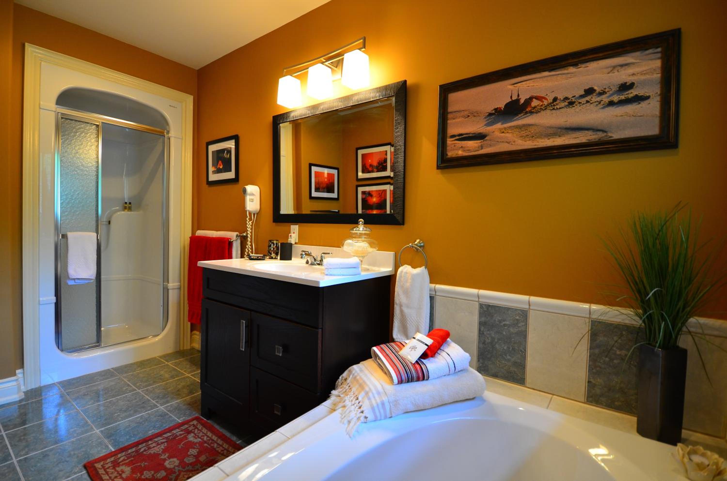 King Suite with Balcony photo 3