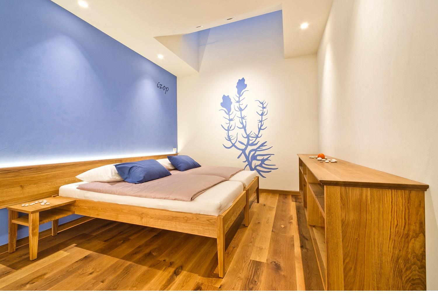 Small Double or Twin Room - Photo 1