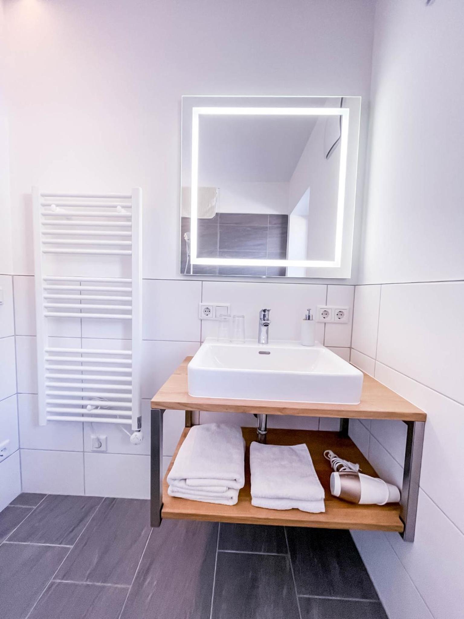 Studio Apartment photo 2