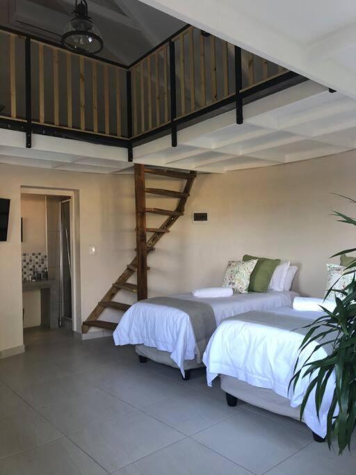 Two-Bedroom Apartment - Photo 25