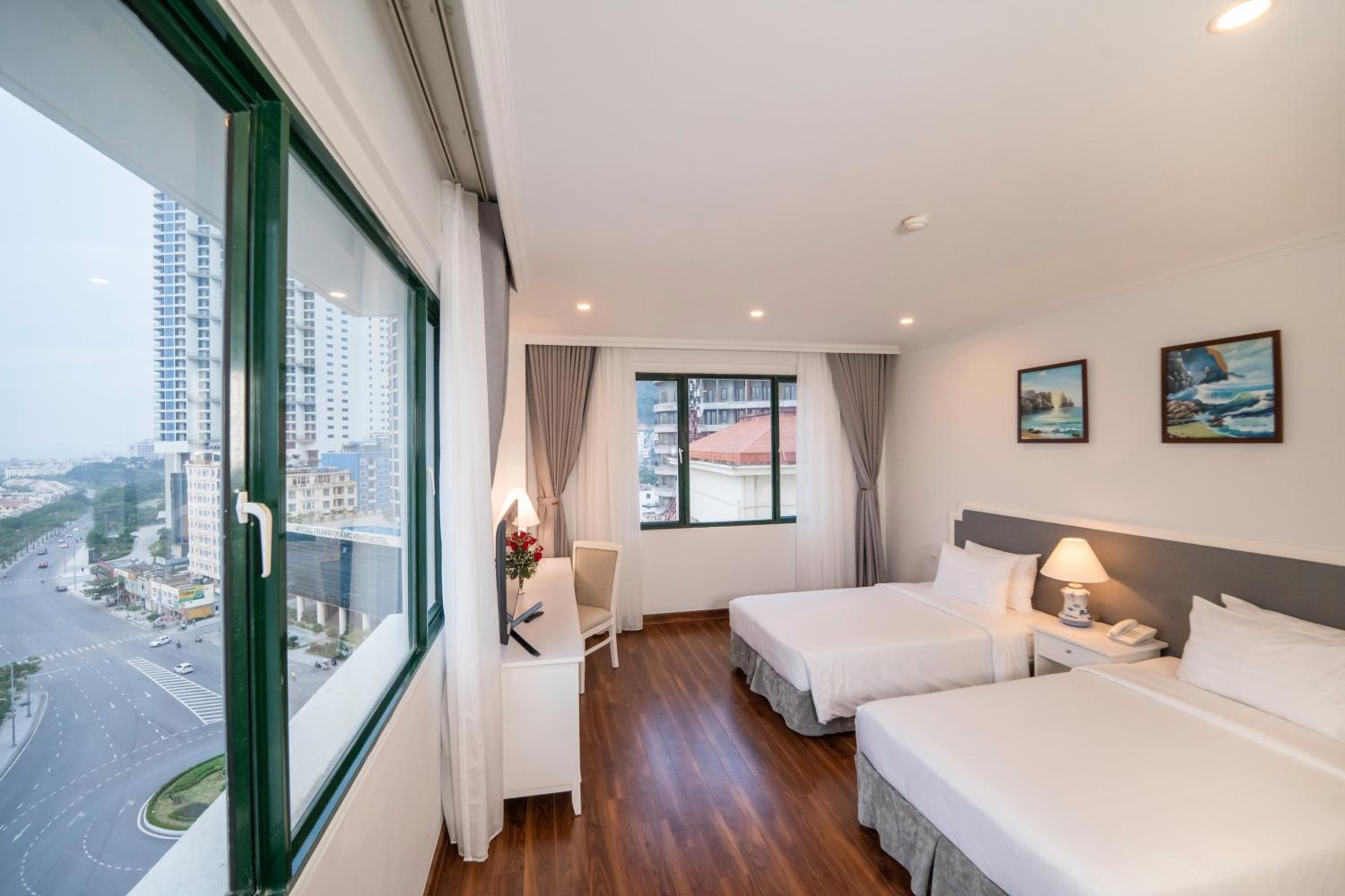 Deluxe Twin Room with Sea View